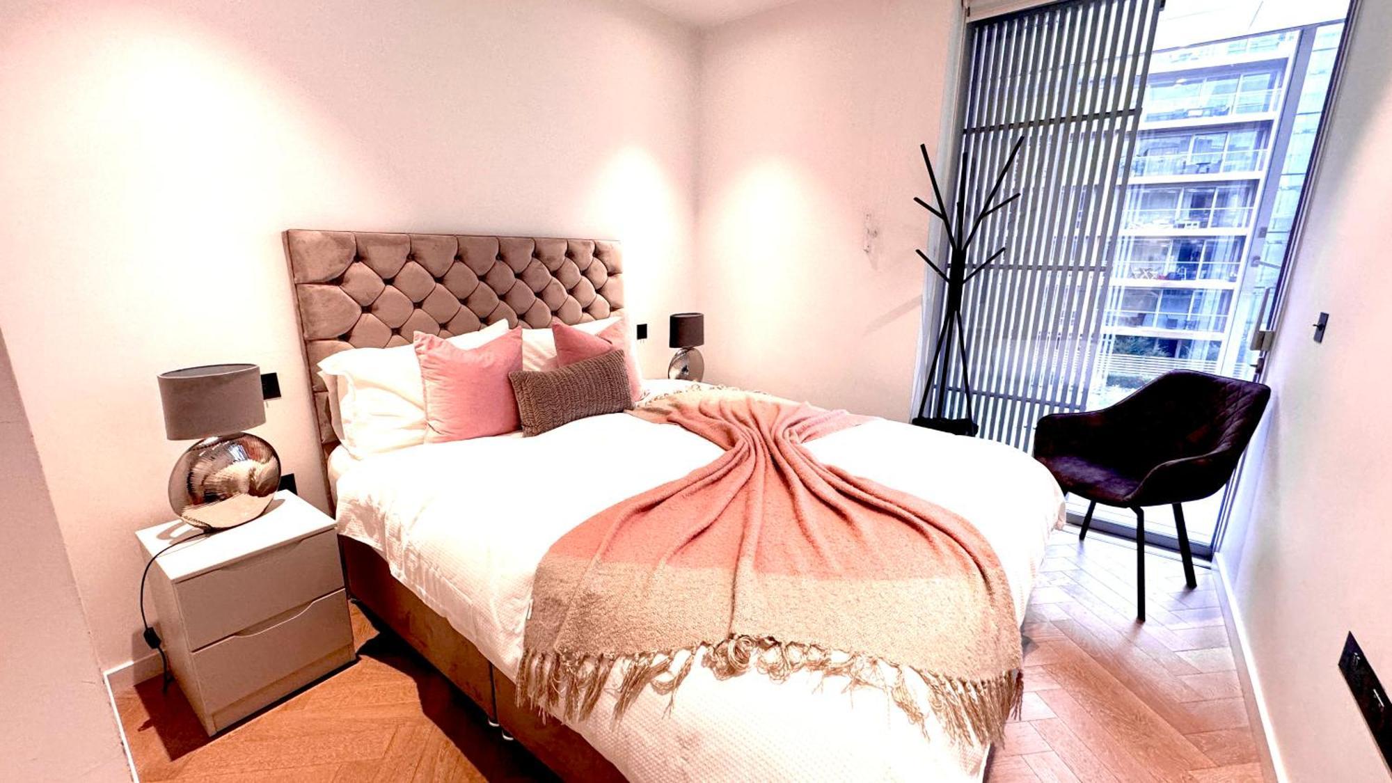 Apartment Battersea Power Station, Zone 1 *
