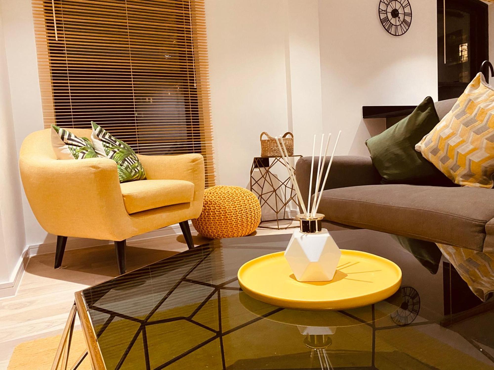 Spacious 3 Bed With Terrace * Londen