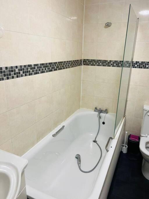 Room In Wembley Londres