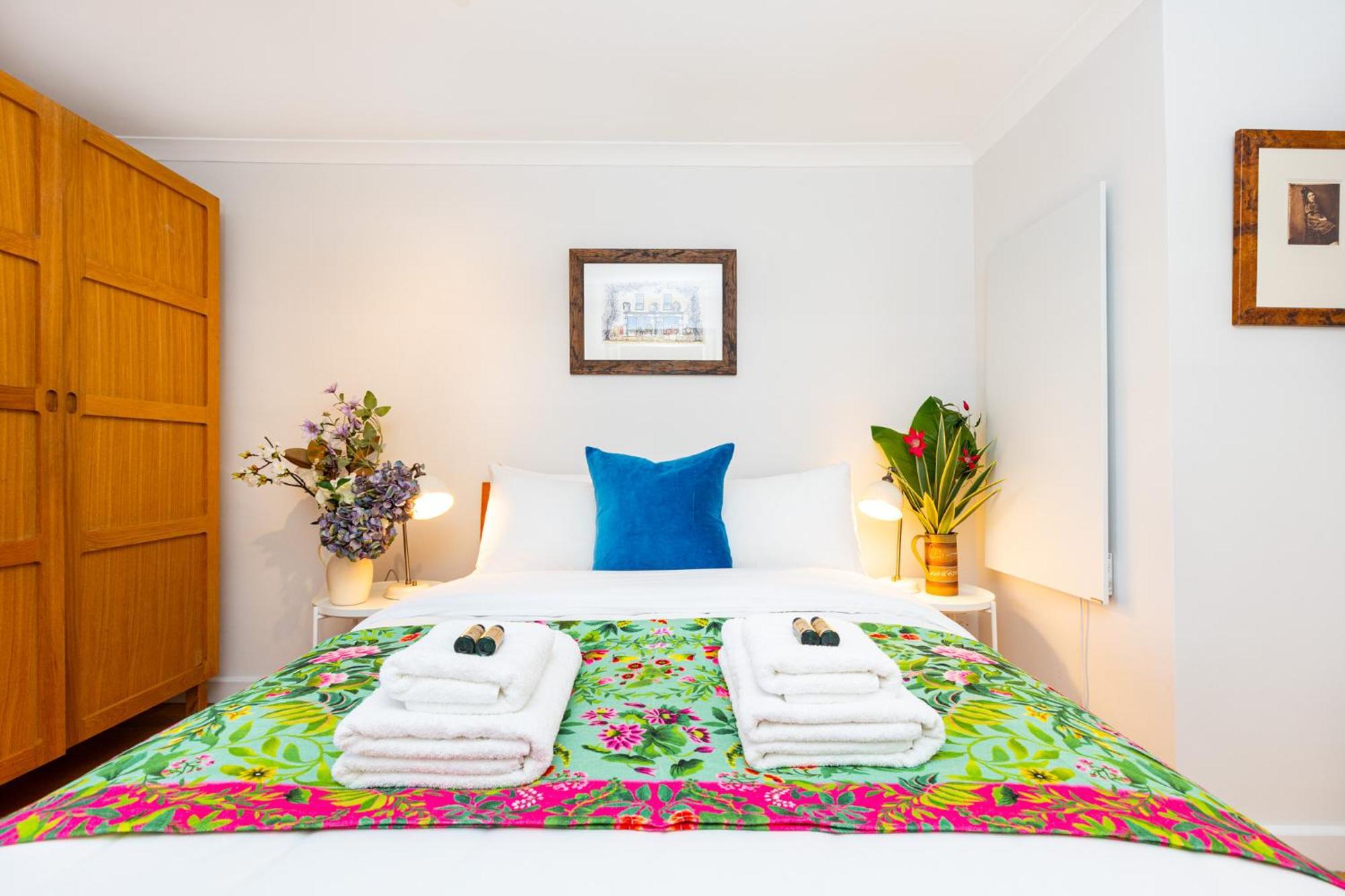 Apartment Immense Gorgeous 2br Wbalcony & Office In Chelsea *