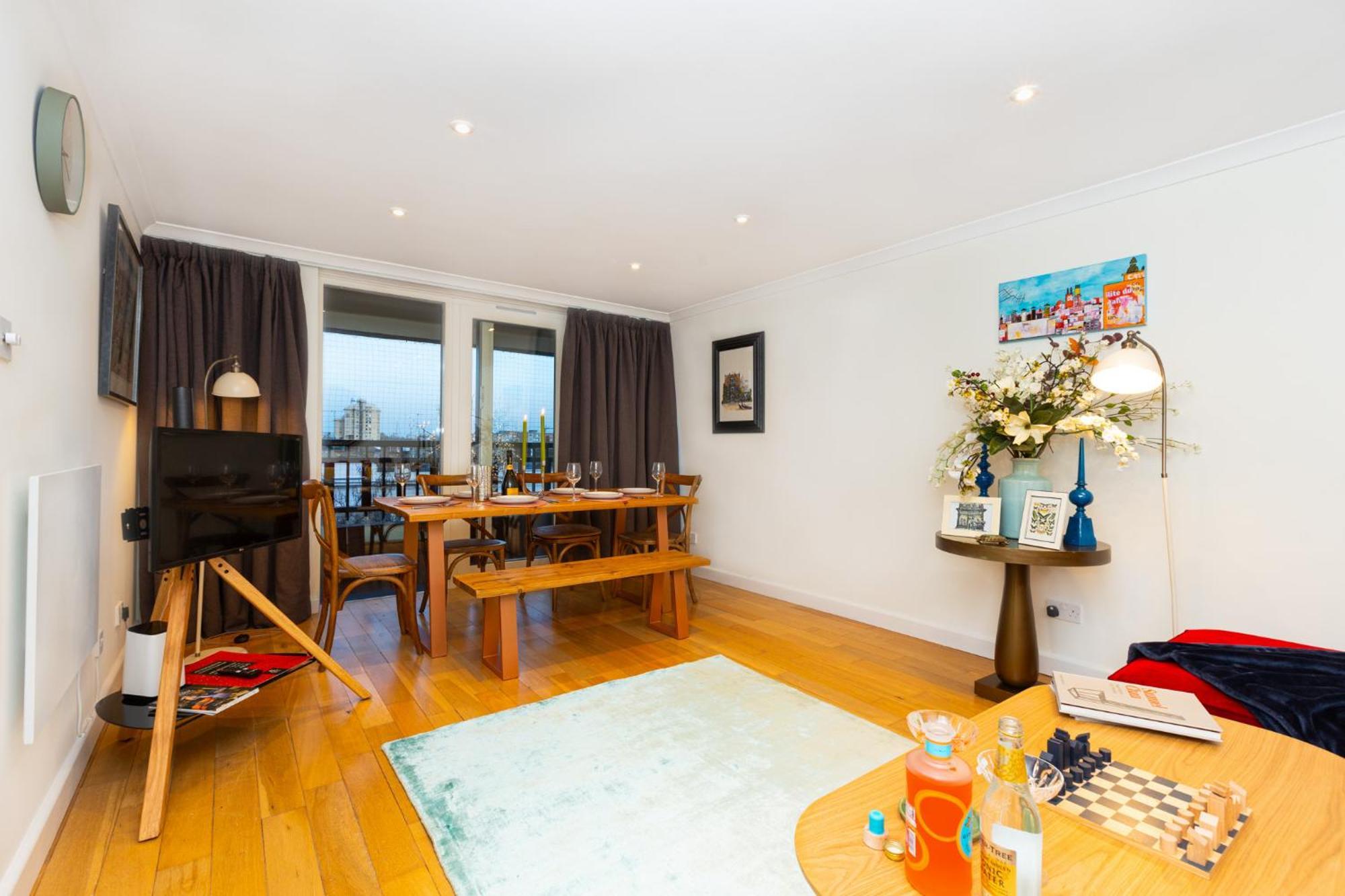 Apartment Immense Gorgeous 2br Wbalcony & Office In Chelsea