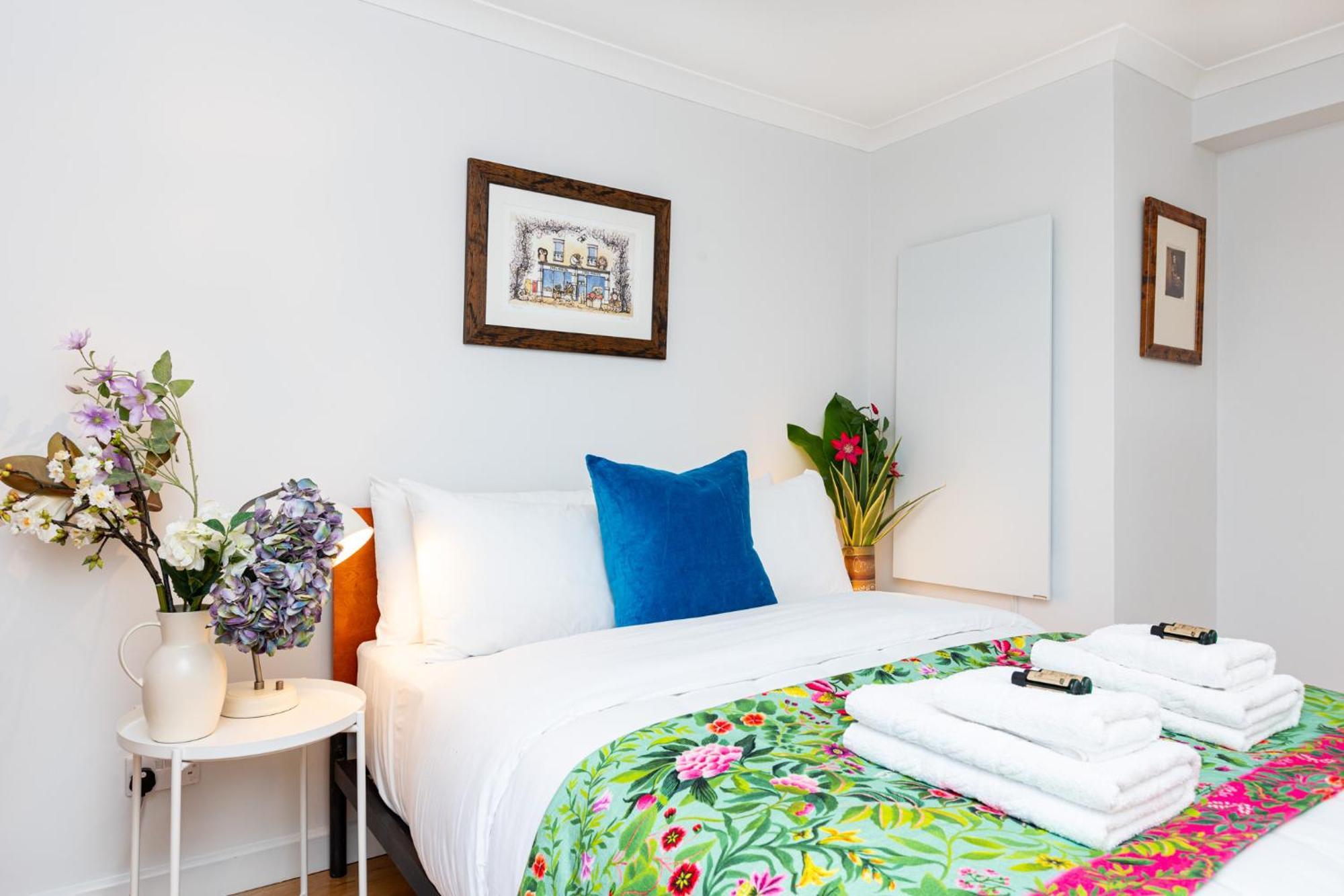 Apartment Immense Gorgeous 2br Wbalcony & Office In Chelsea *