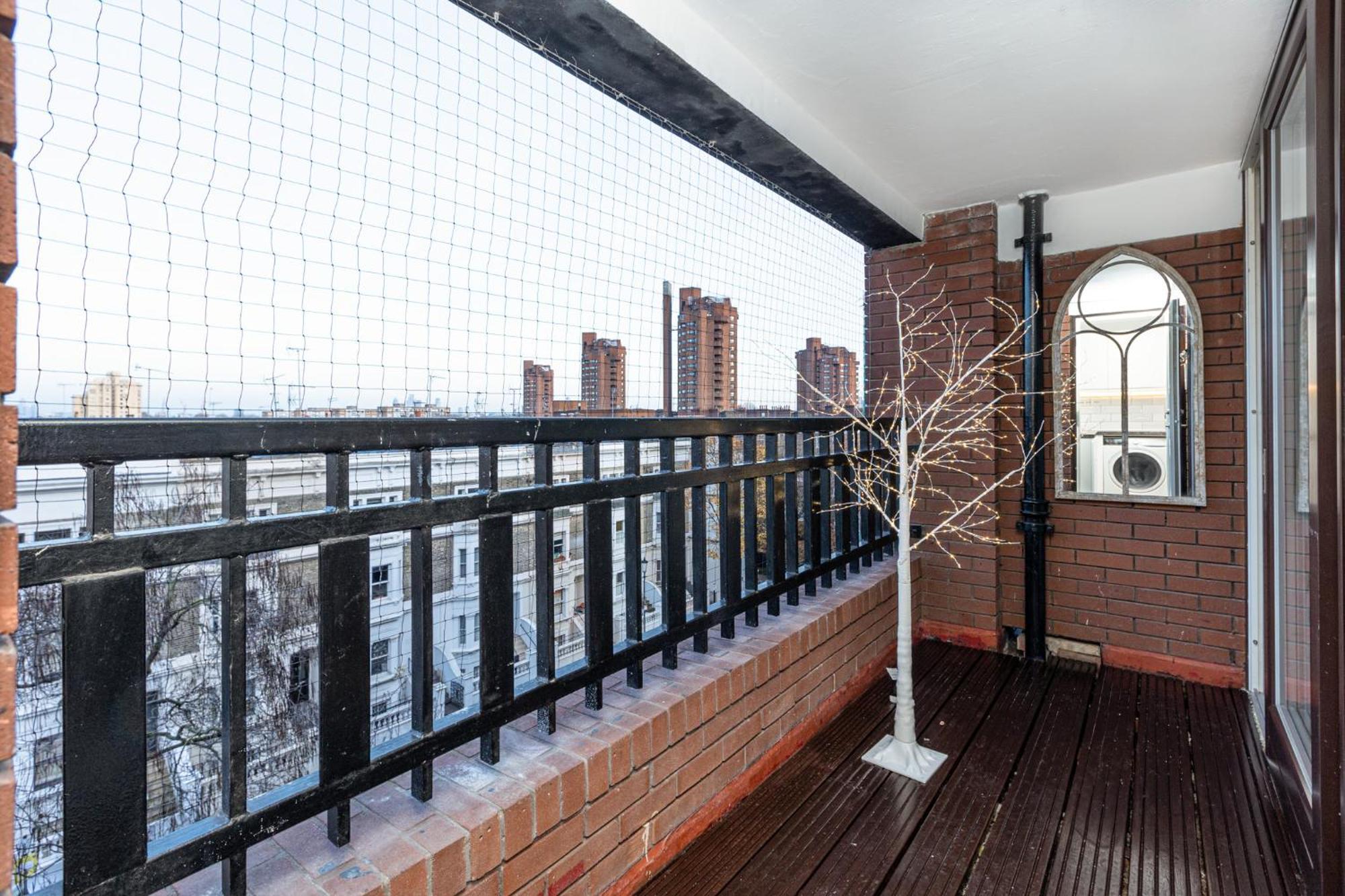 Apartment Immense Gorgeous 2br Wbalcony & Office In Chelsea