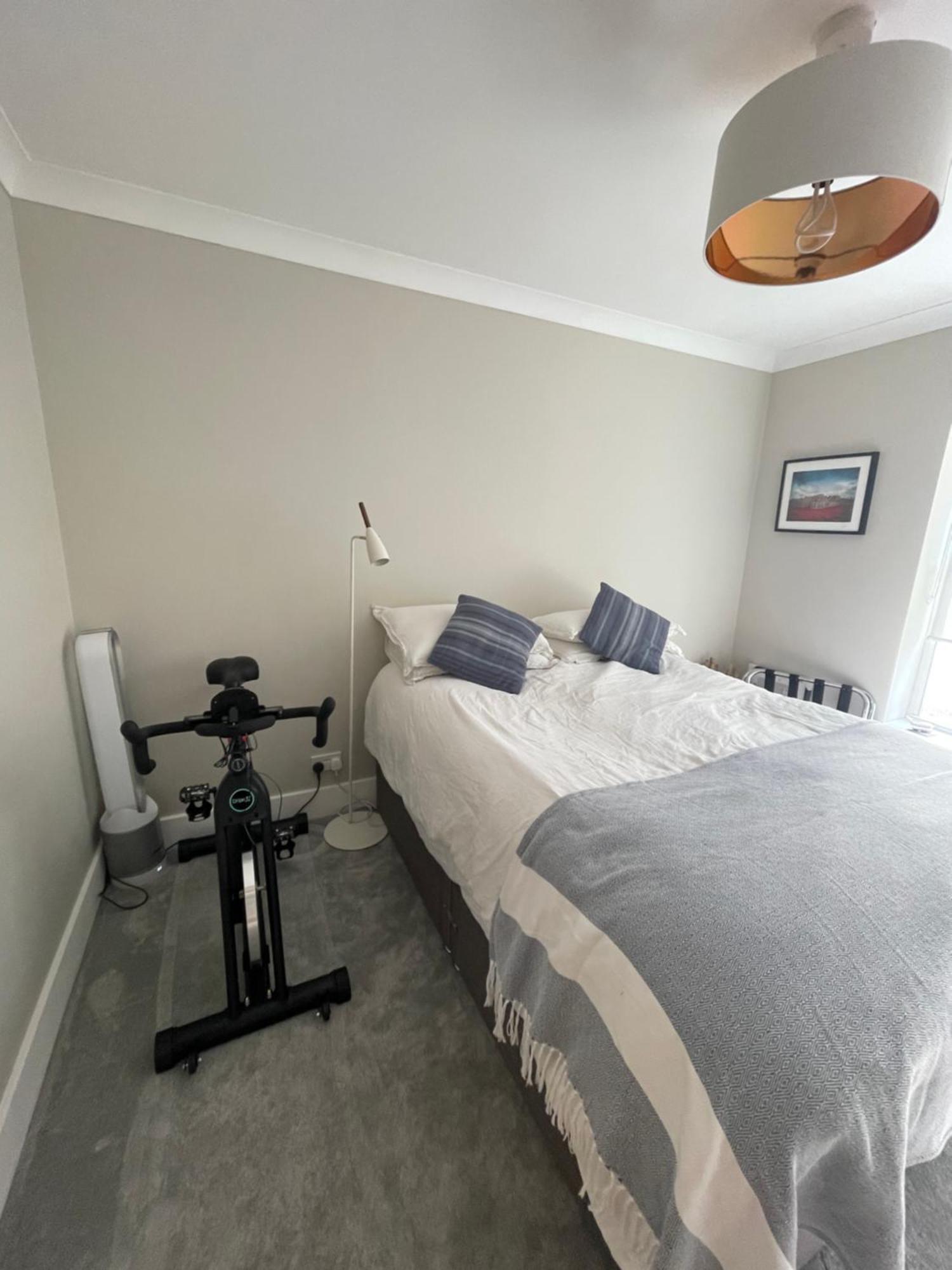 Homestay Private Riverside Bedroom In Limehouse,