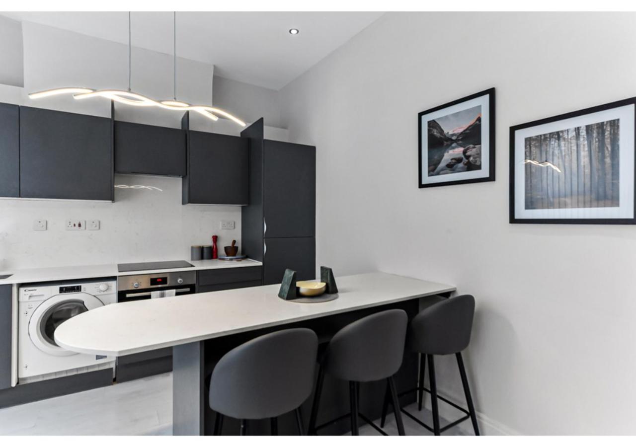 Apartment Captivating 2 Bd Flat In London