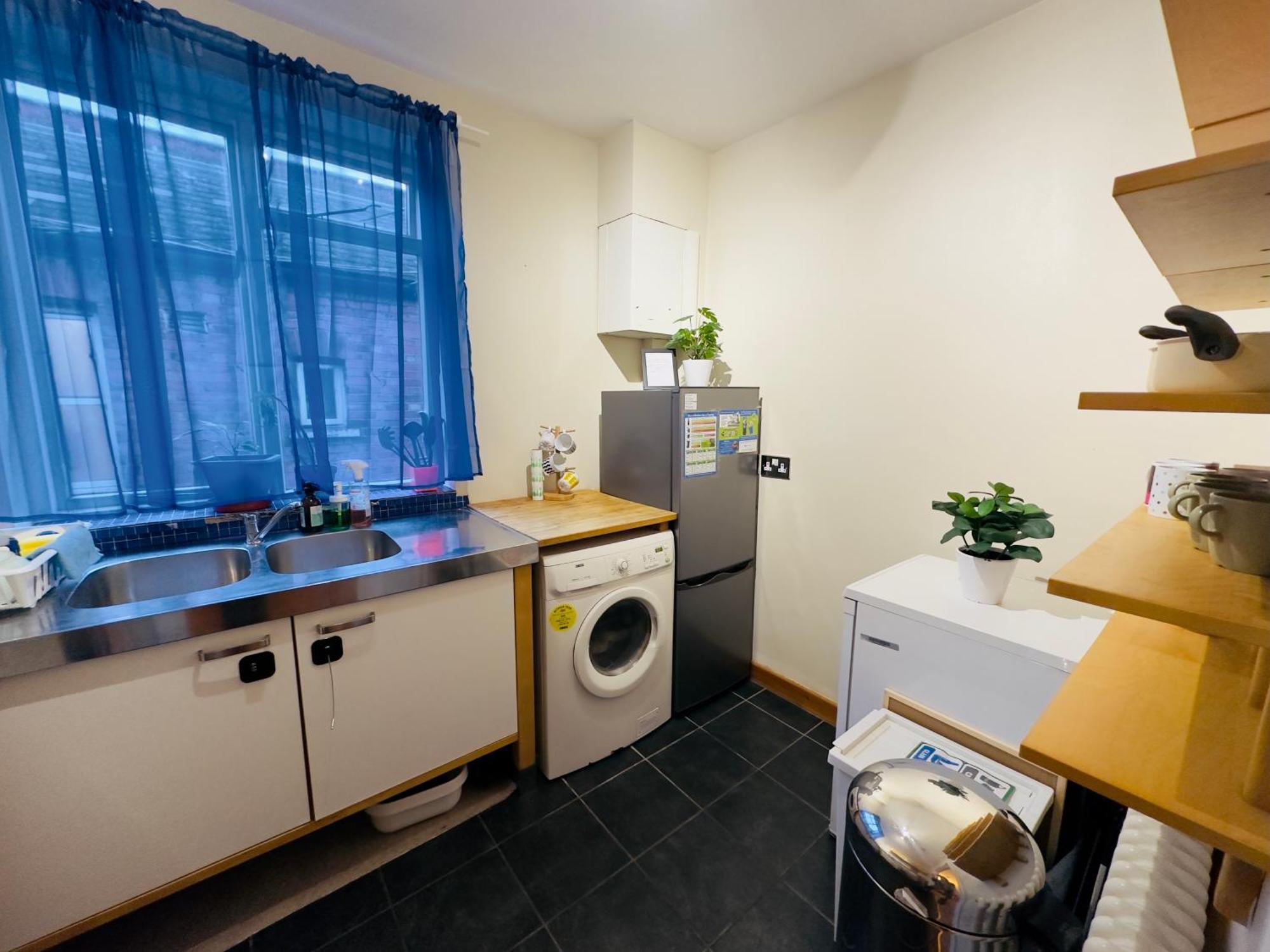 Cosy 3 Bedroom Flat Nearby Willsden Londen