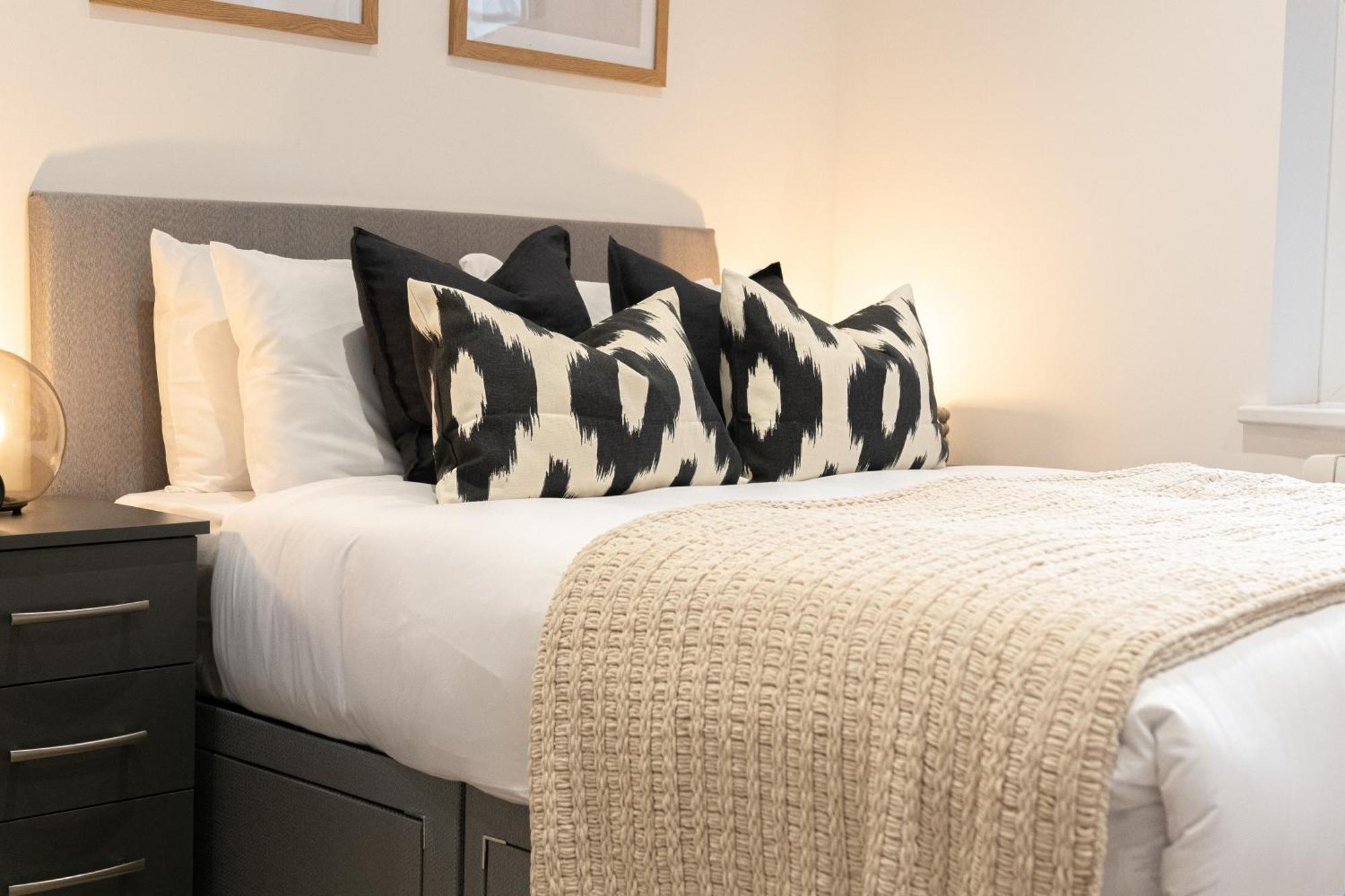 One And Two Bedroom Near Holloway Train Station By Belvilla Apartment *