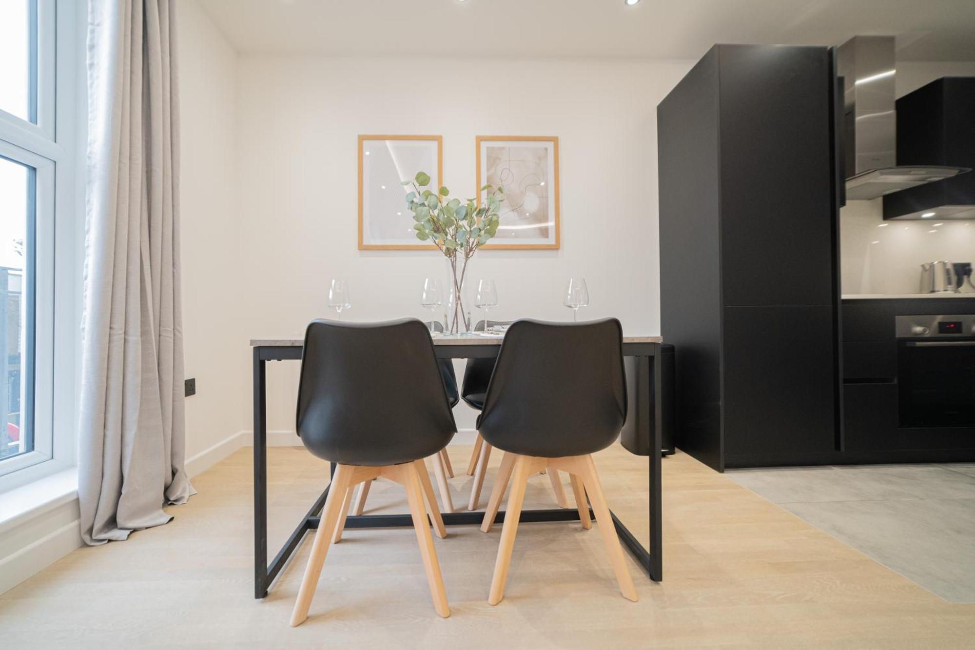 One And Two Bedroom Near Holloway Train Station By Belvilla London