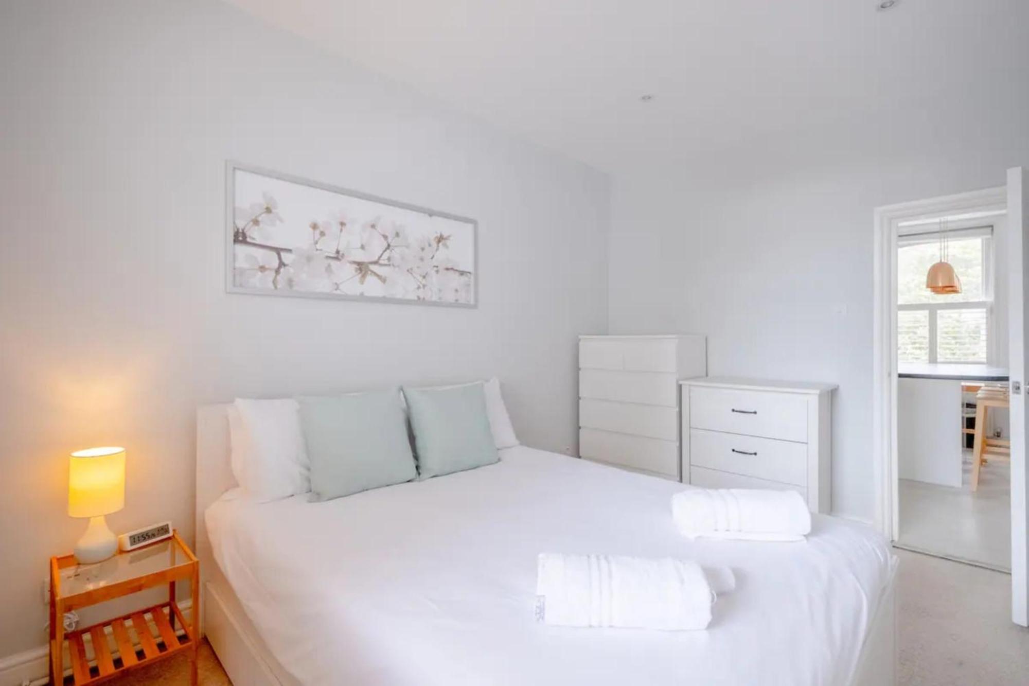 Appartement Airy 2 Bedroom Next To Clapham Common Londen