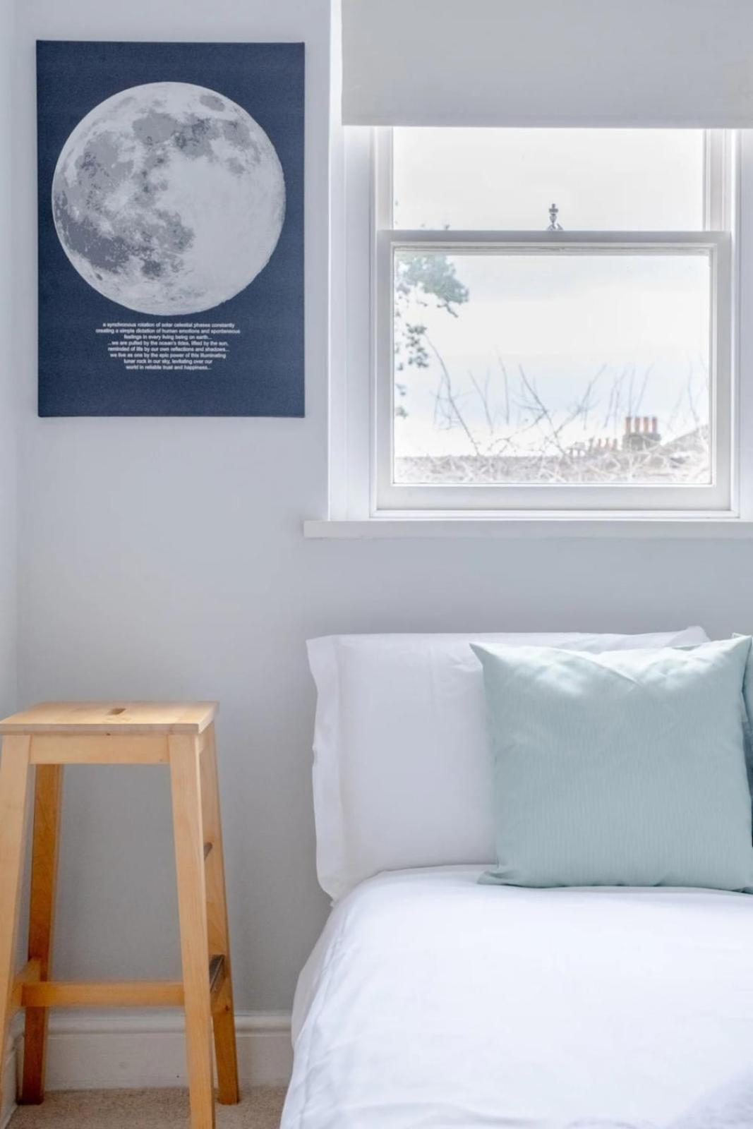 Airy 2 Bedroom Next To Clapham Common Appartement