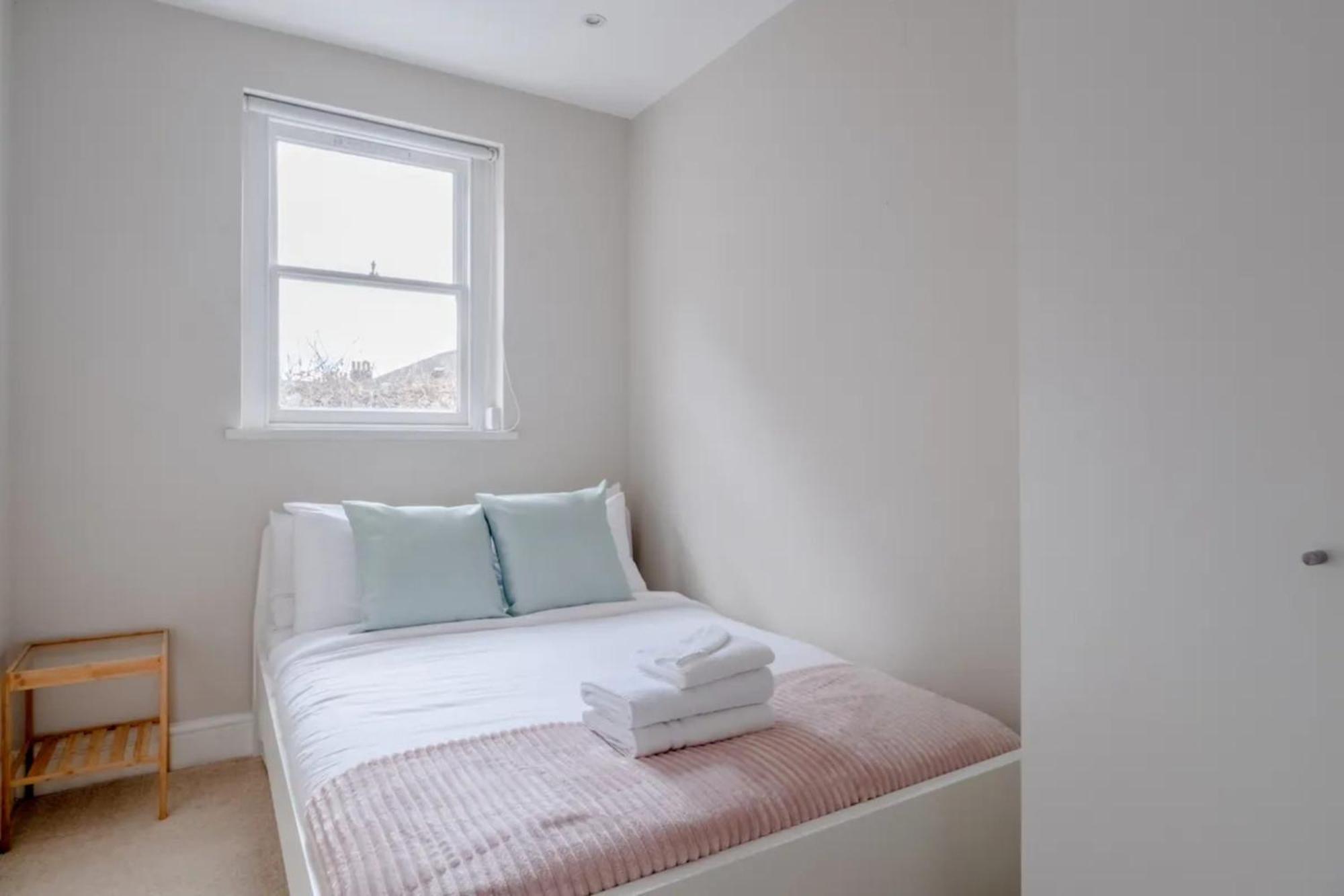 Airy 2 Bedroom Next To Clapham Common Appartement