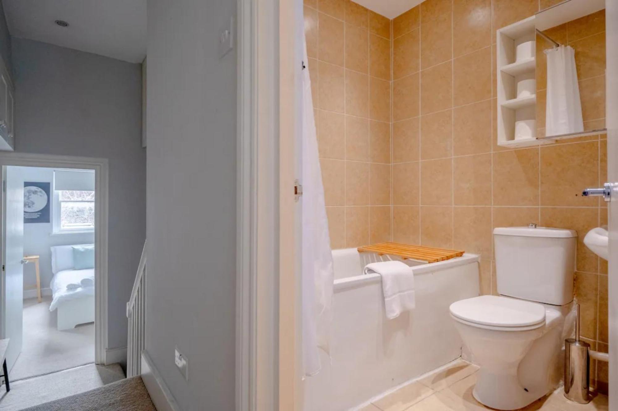 Airy 2 Bedroom Next To Clapham Common Appartement