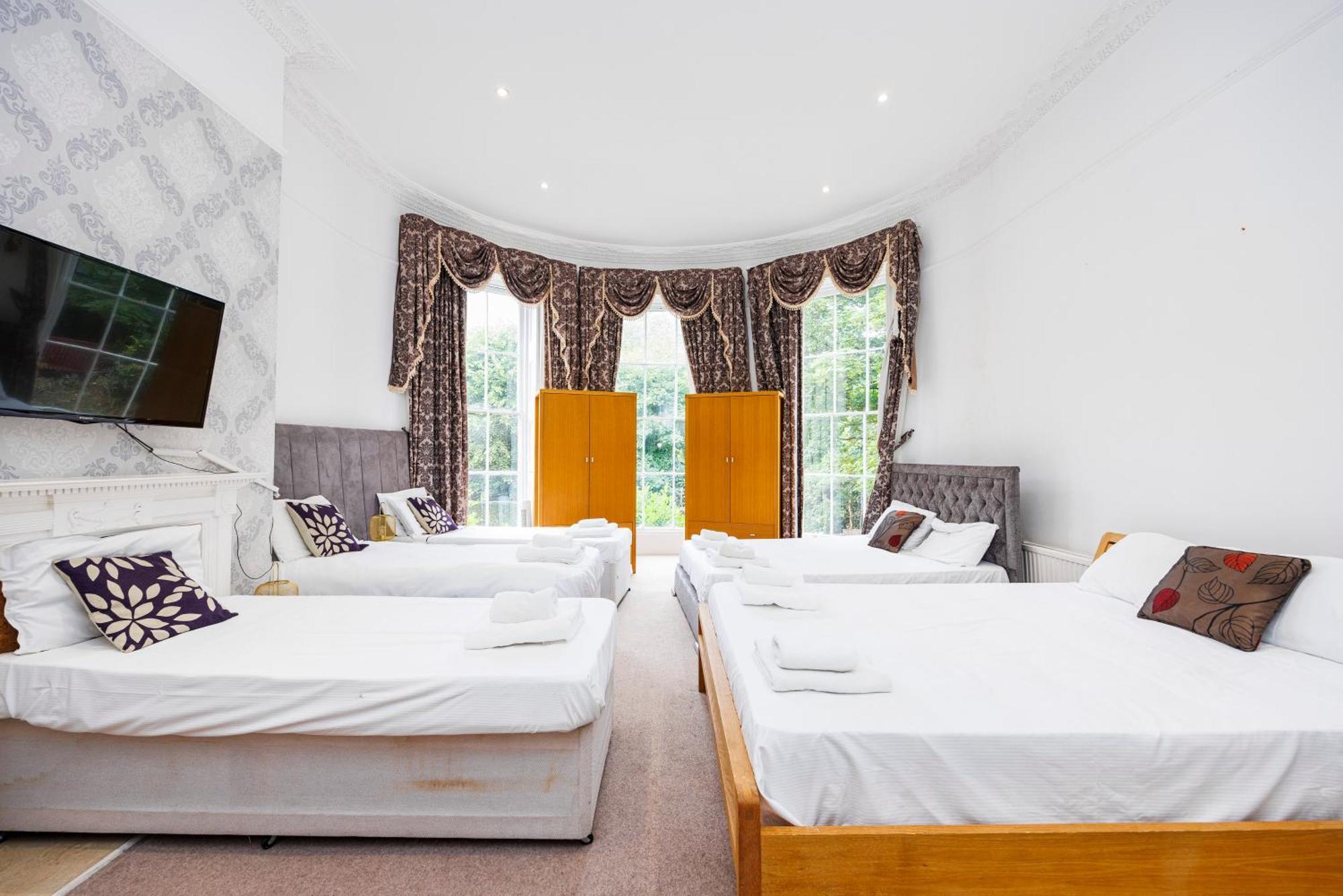 Aparthotel Mansion House With Spacious Close To Excel And Canarywharf London
