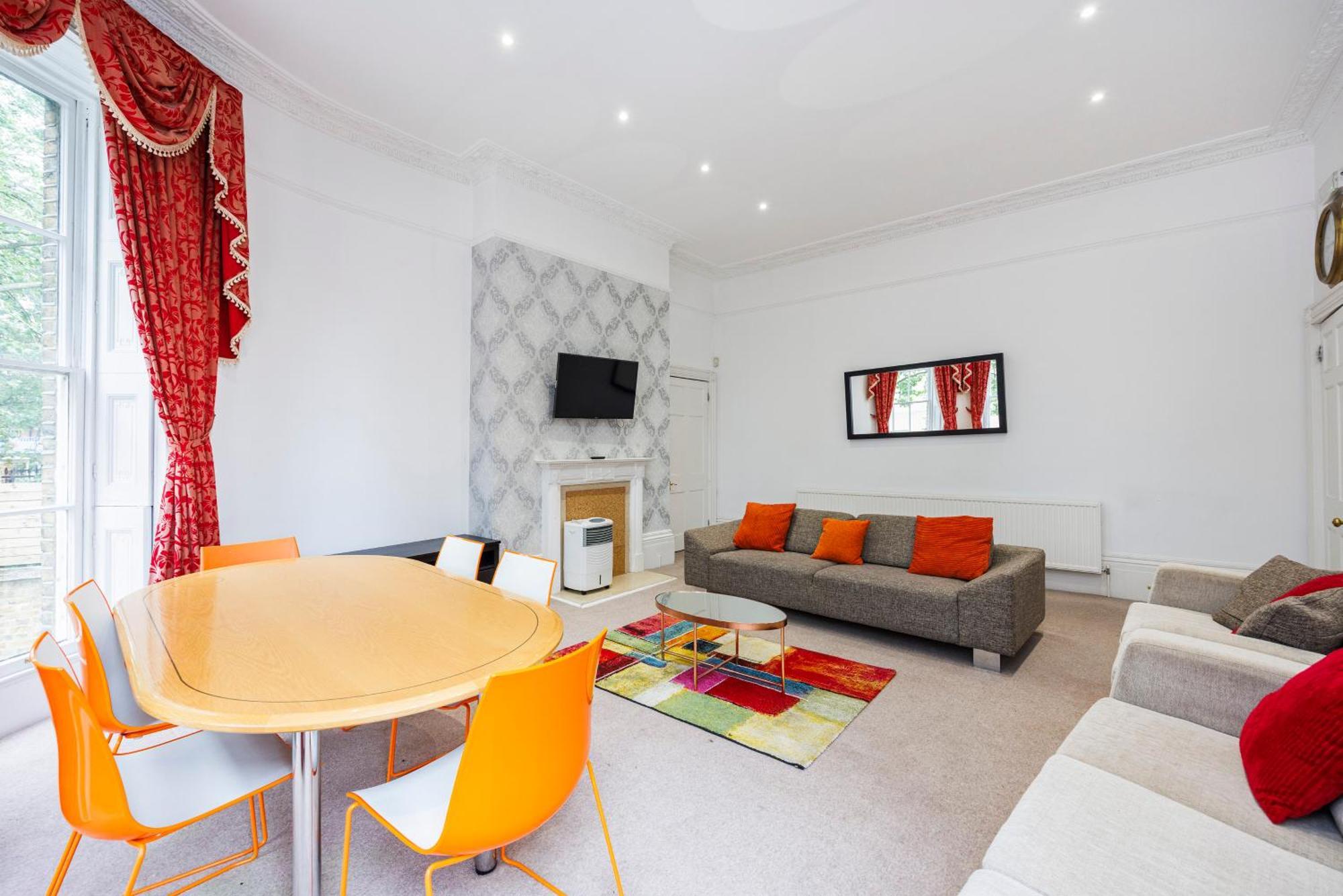 Mansion House With Spacious Close To Excel And Canarywharf Aparthotel *