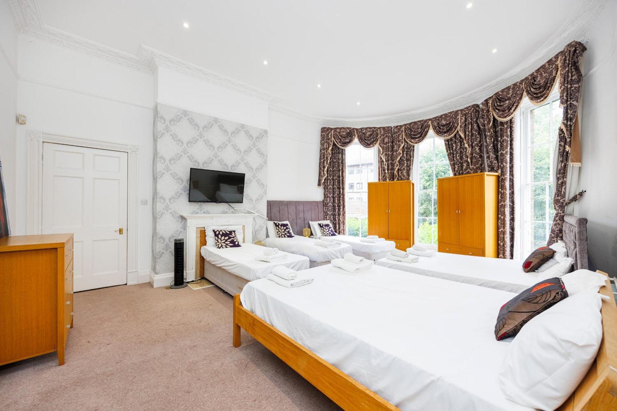 Aparthotel Mansion House With Spacious Close To Excel And Canarywharf