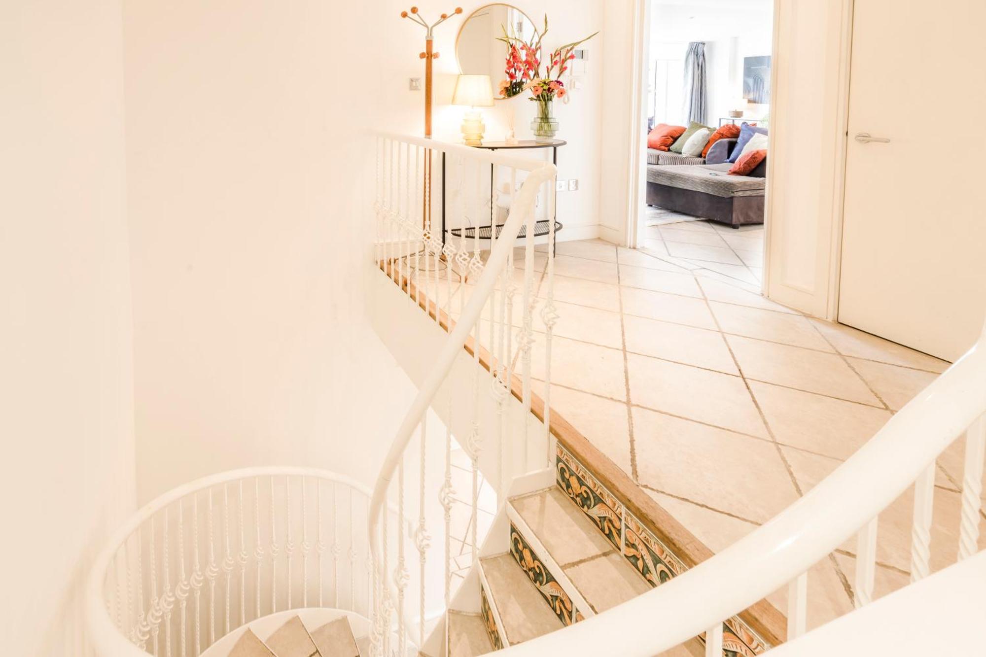Bridge Penthouse - Luxury London