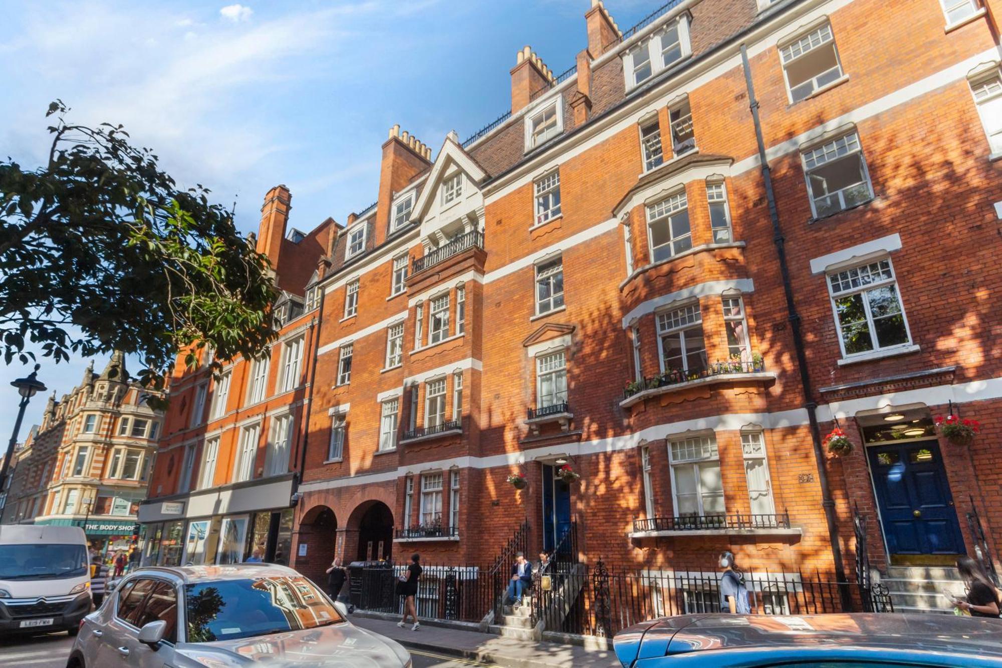 Cosy 2-bedroom In Mayfair 8cb - 4th Floor No Elevator Apartment *
