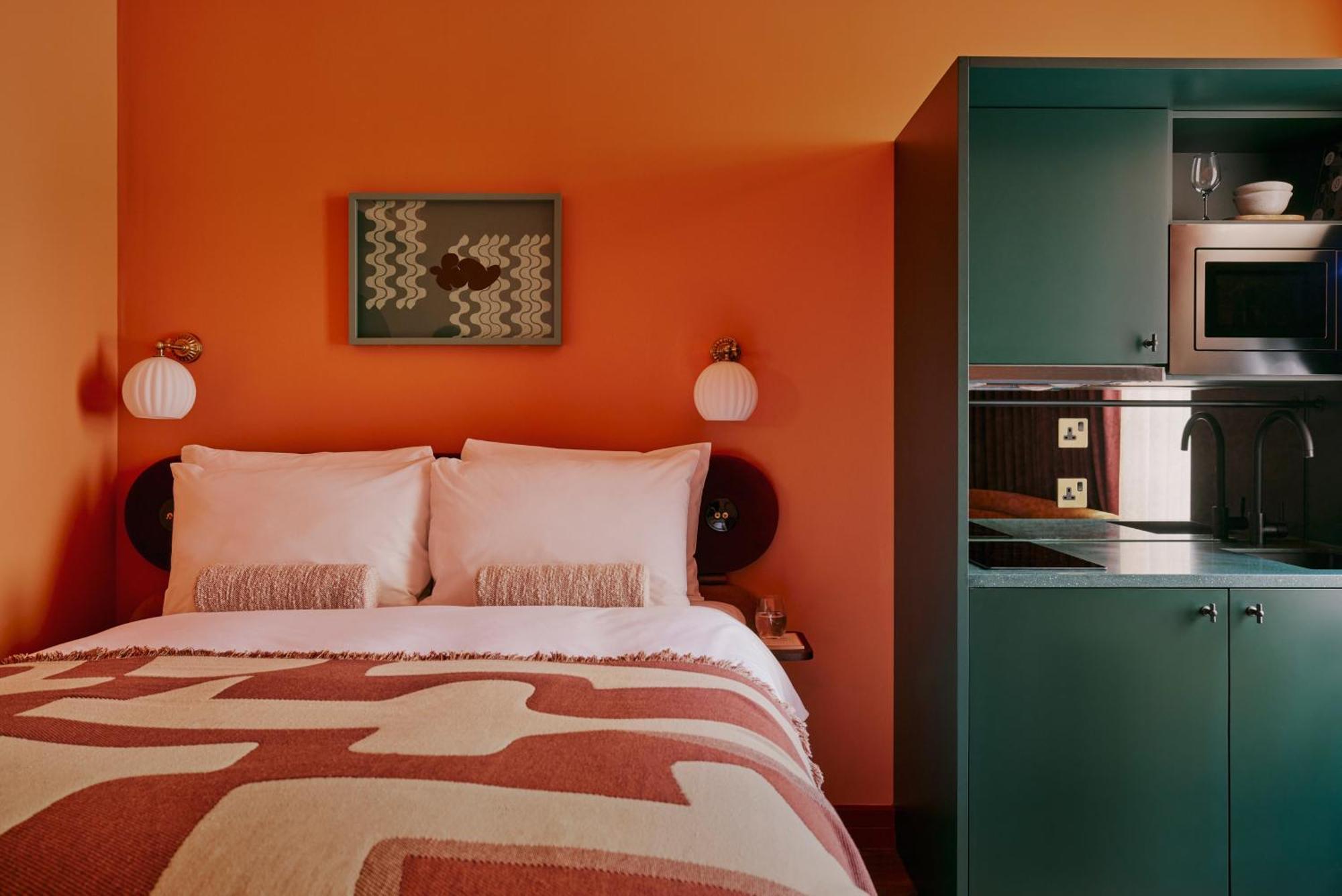Ember Locke Kensington Hotel Londres