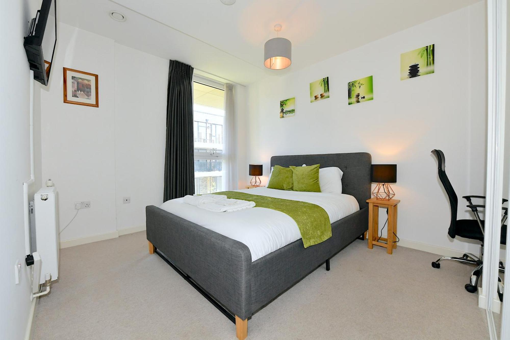 Bright Amelia - 2 Bed 1 Bath With Wifi And Netflix In The Heart Of Apartment *