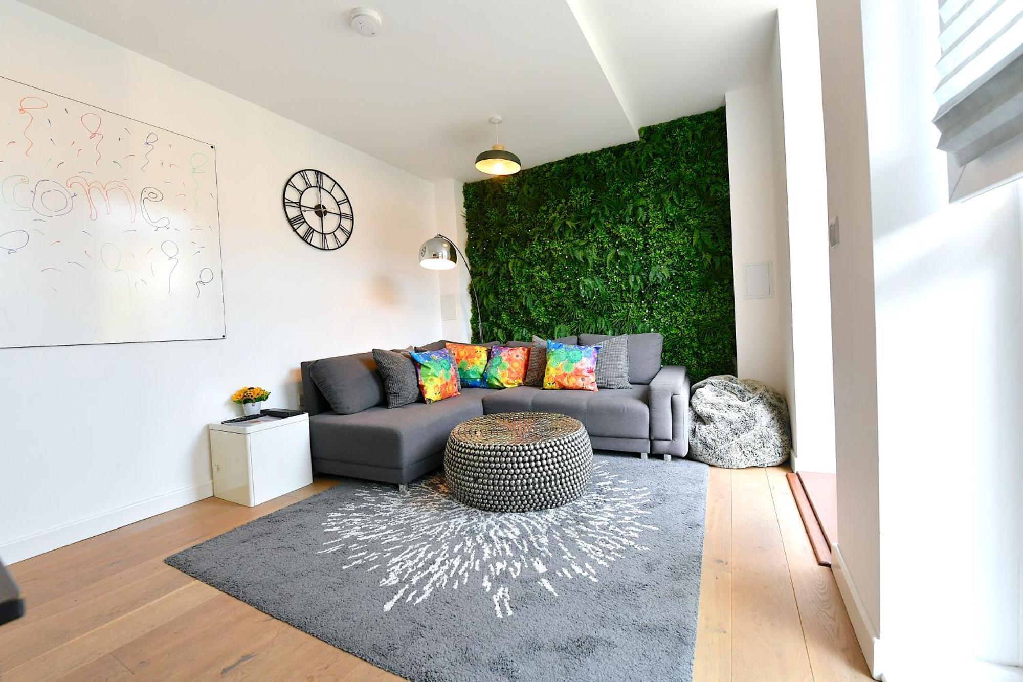 Apartment Bright Amelia - 2 Bed 1 Bath With Wifi And Netflix In The Heart Of London