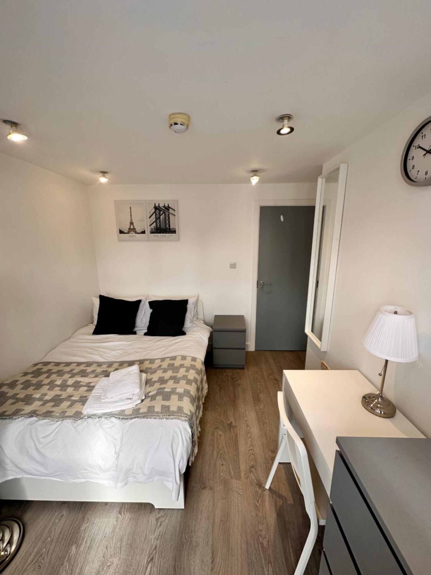 Double And Single In Bromley By Bow Guest house