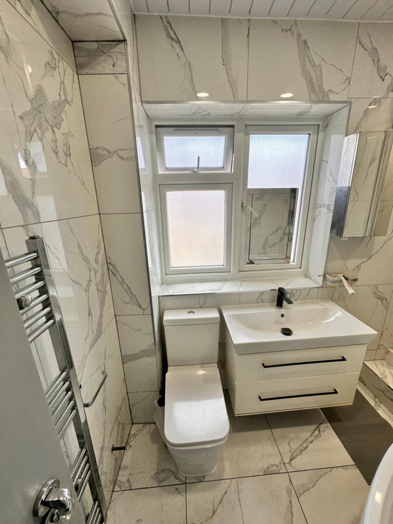 Double And Single In Bromley By Bow Guest house London