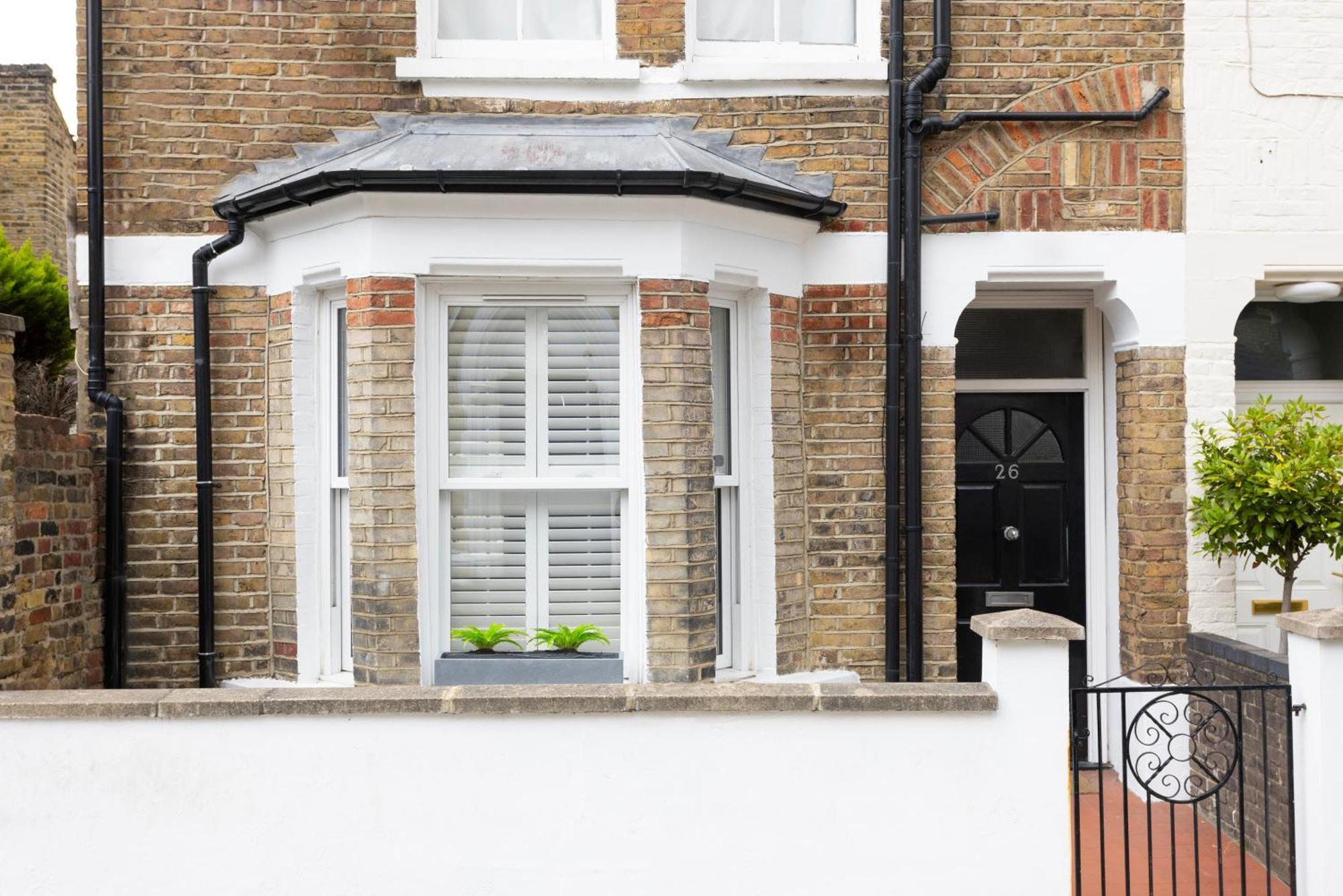Tintern - Clapham Apartment