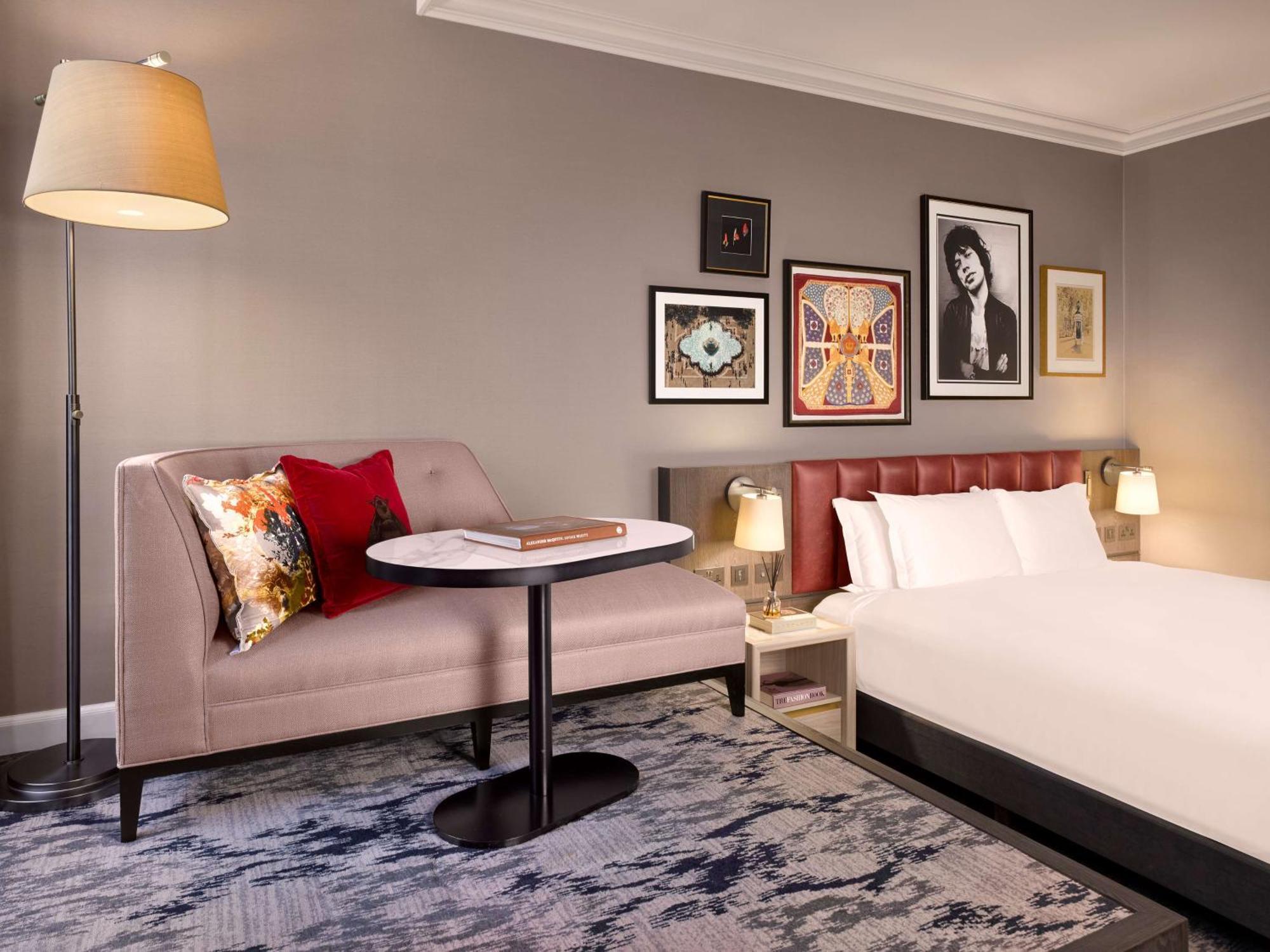The Trafalgar St. James, Curio Collection By Hilton Hotel London