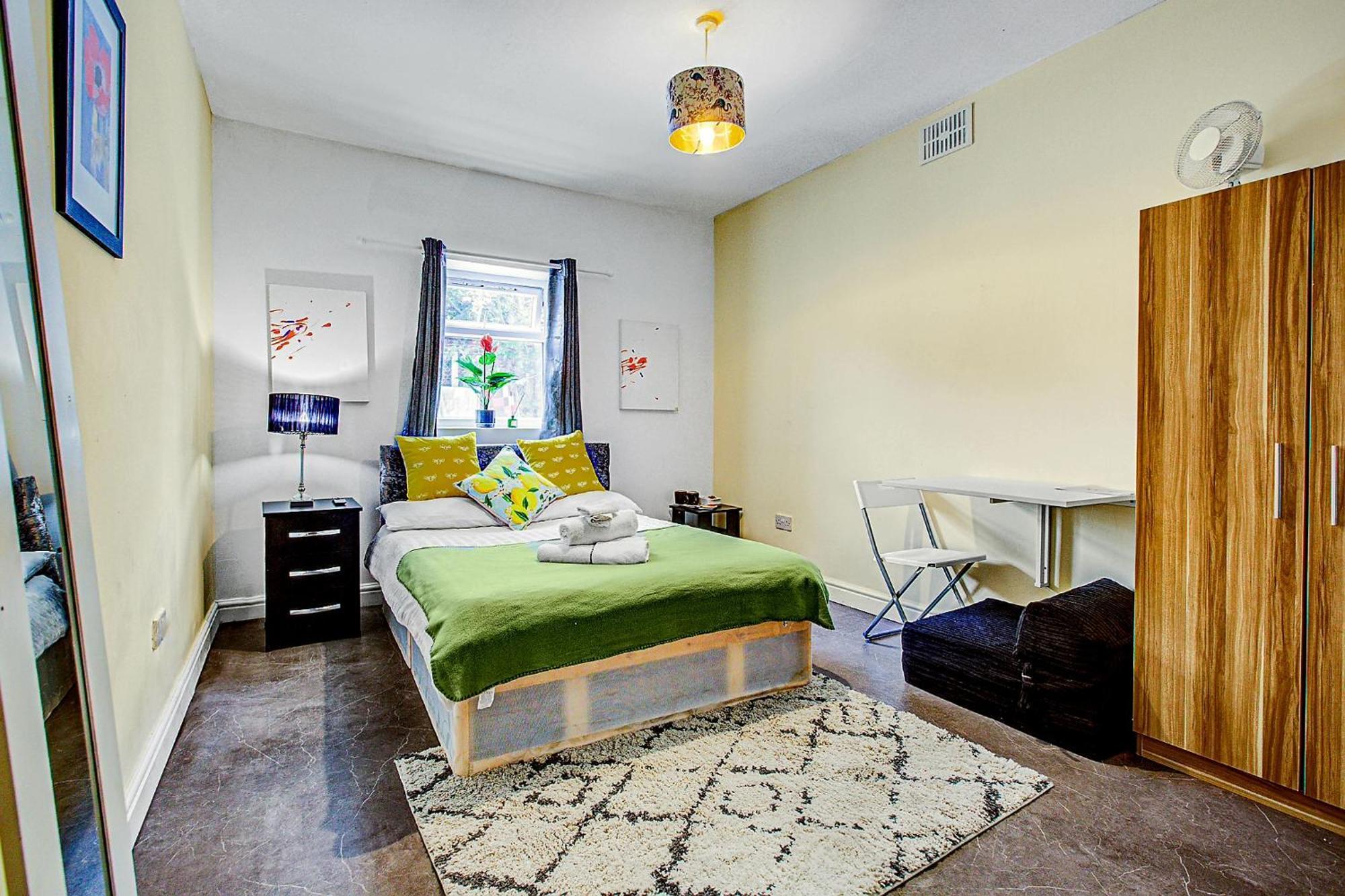 Liebeshotel Oat Homes *