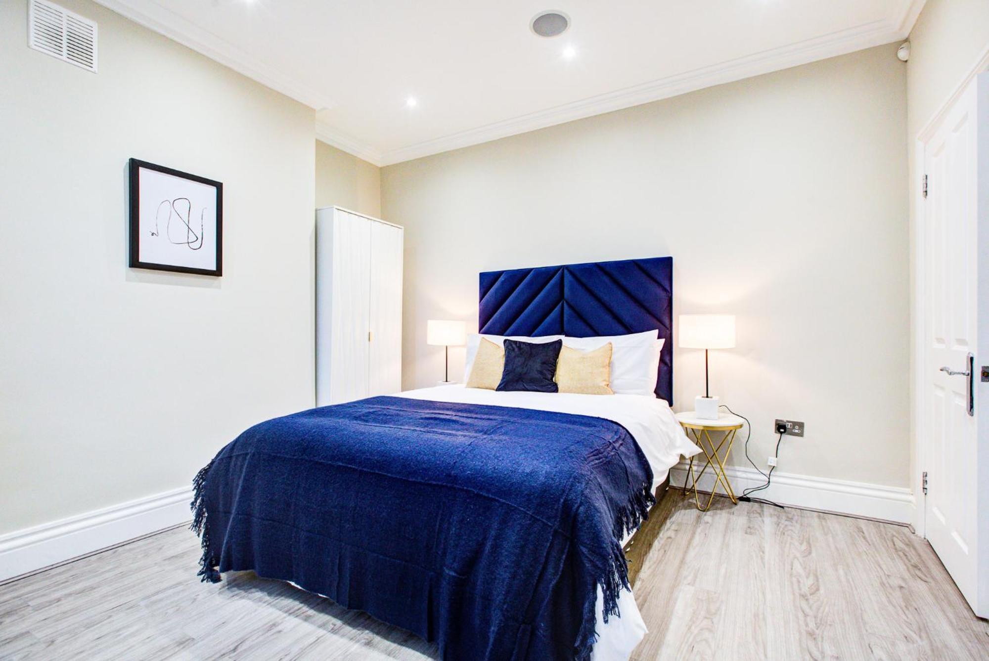 Hybrid Resi - Battersea Near Power Station Appartement Londen