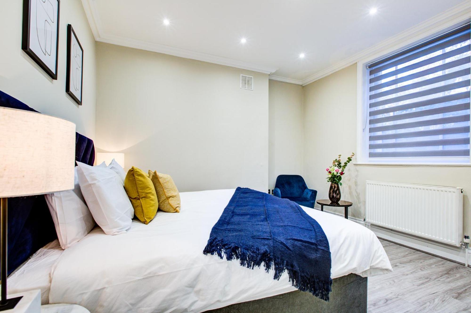 Hybrid Resi - Battersea Near Power Station Appartement Londen