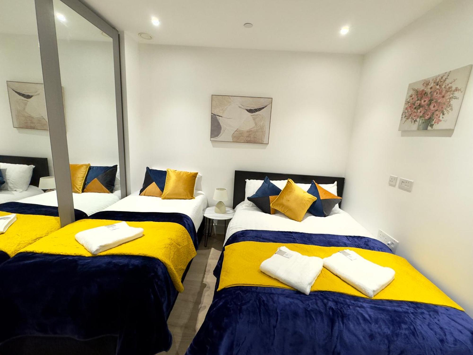 Tower Bridge, Luxury Flat With Beautiful Garden Views Appartement Londen
