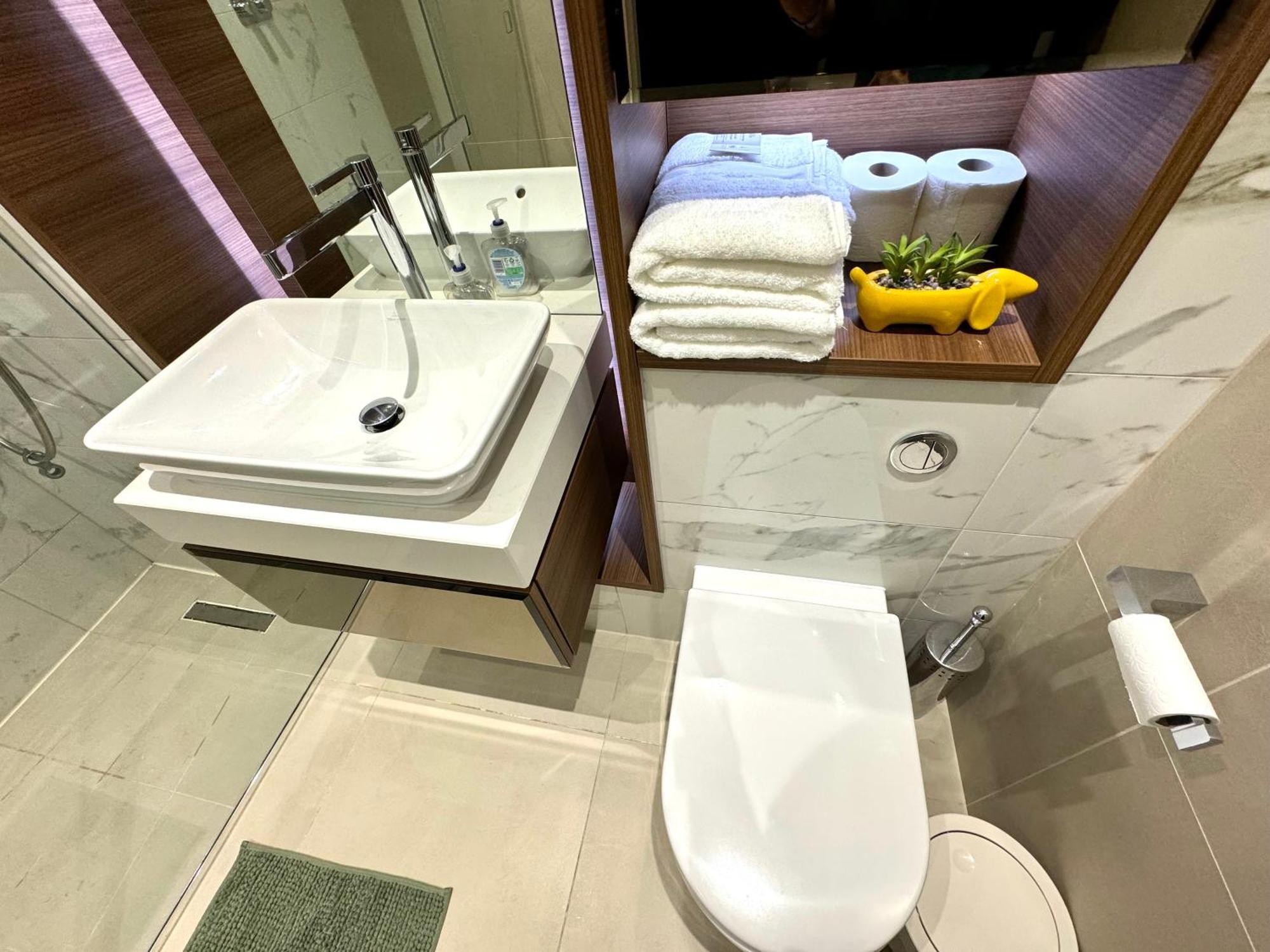 Tower Bridge, Luxury Flat With Beautiful Garden Views * Londen