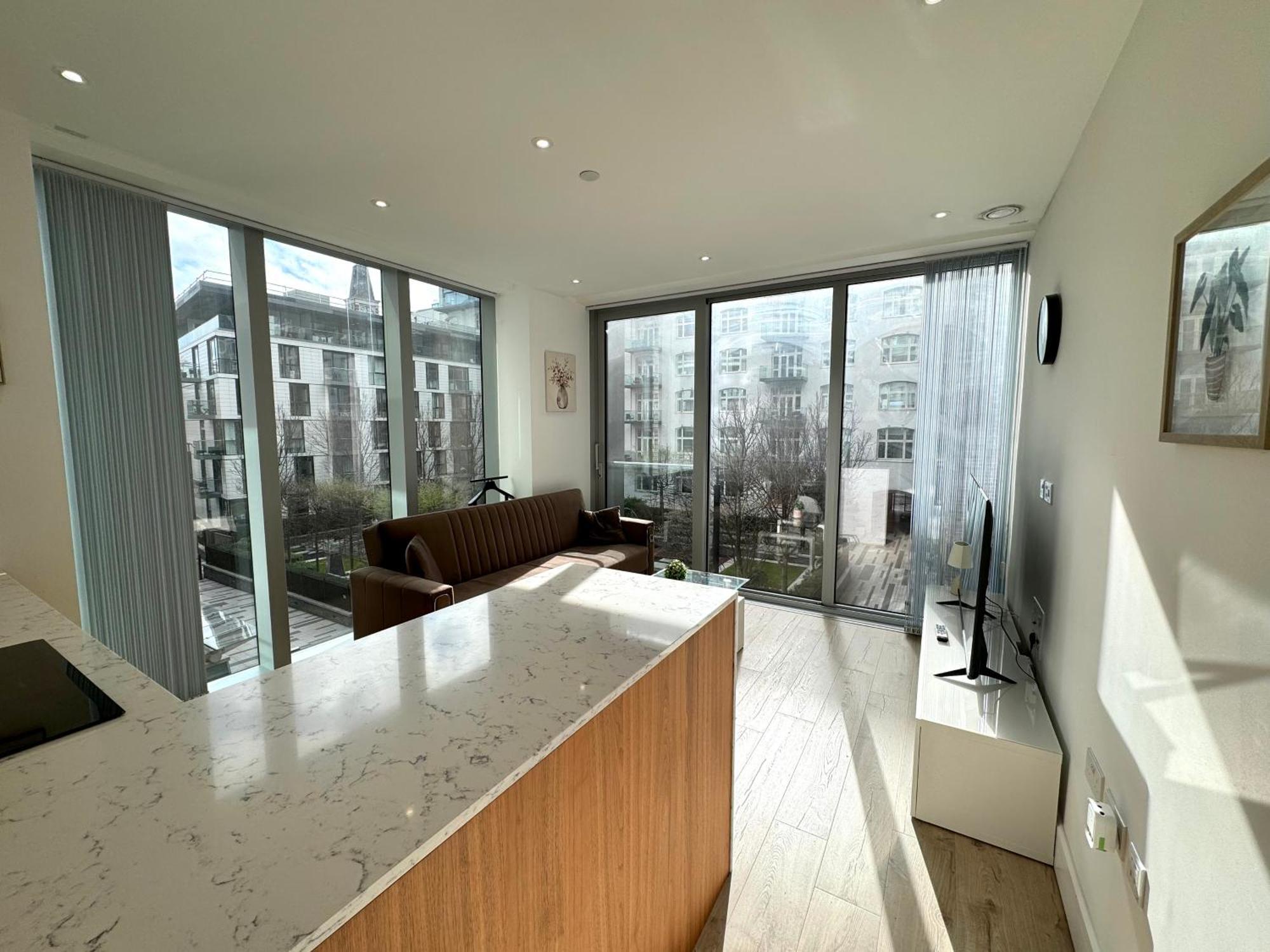 Tower Bridge, Luxury Flat With Beautiful Garden Views *
