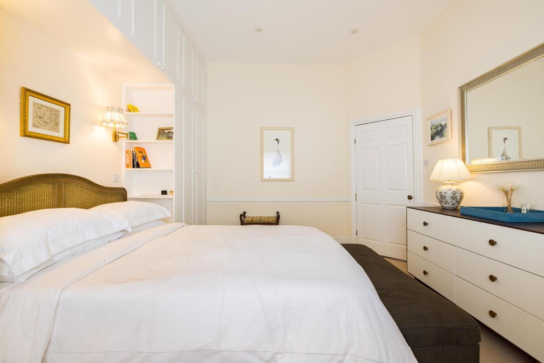 Traditional Treasure - 3 Bedroom By Hyde Park *