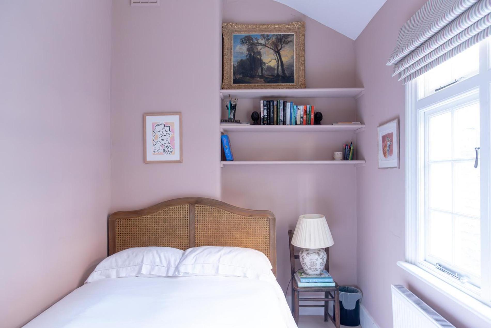 Traditional Treasure - 3 Bedroom By Hyde Park Apartment *