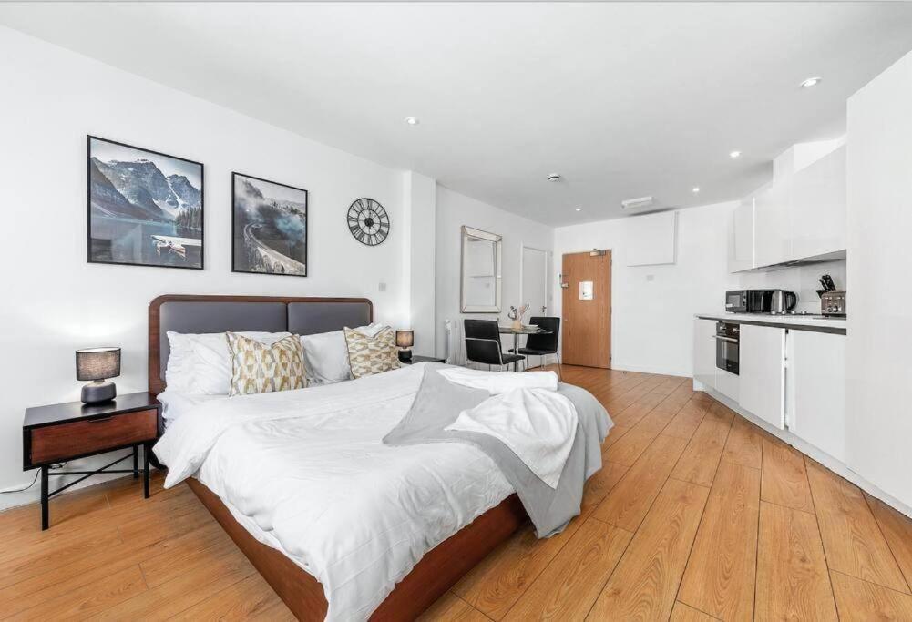 Gem 1 Bedroom Flat Piccadilly Circus Vr8 *