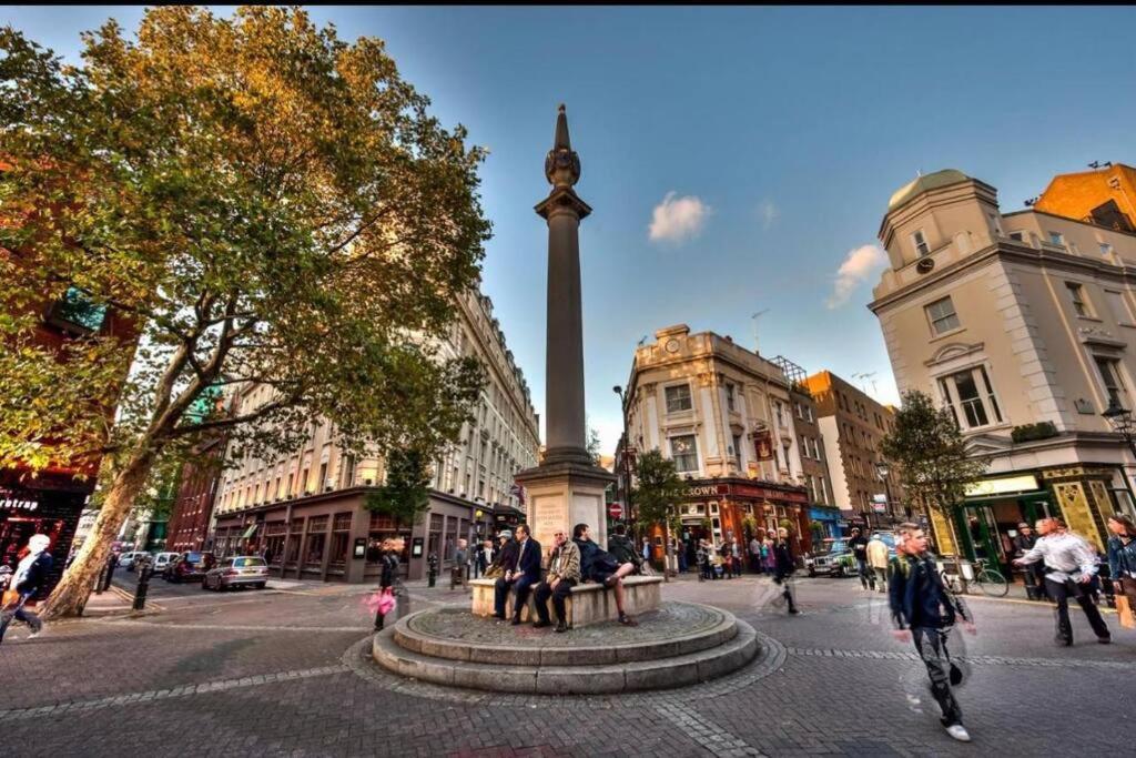 Gem 1 Bedroom Flat Piccadilly Circus Vr8 London