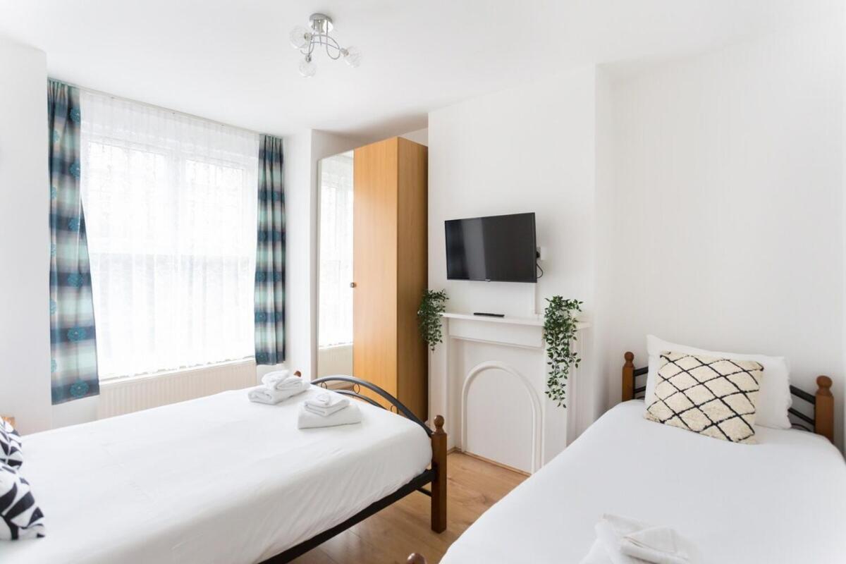 Center Camden Market Budget And Holiday home London