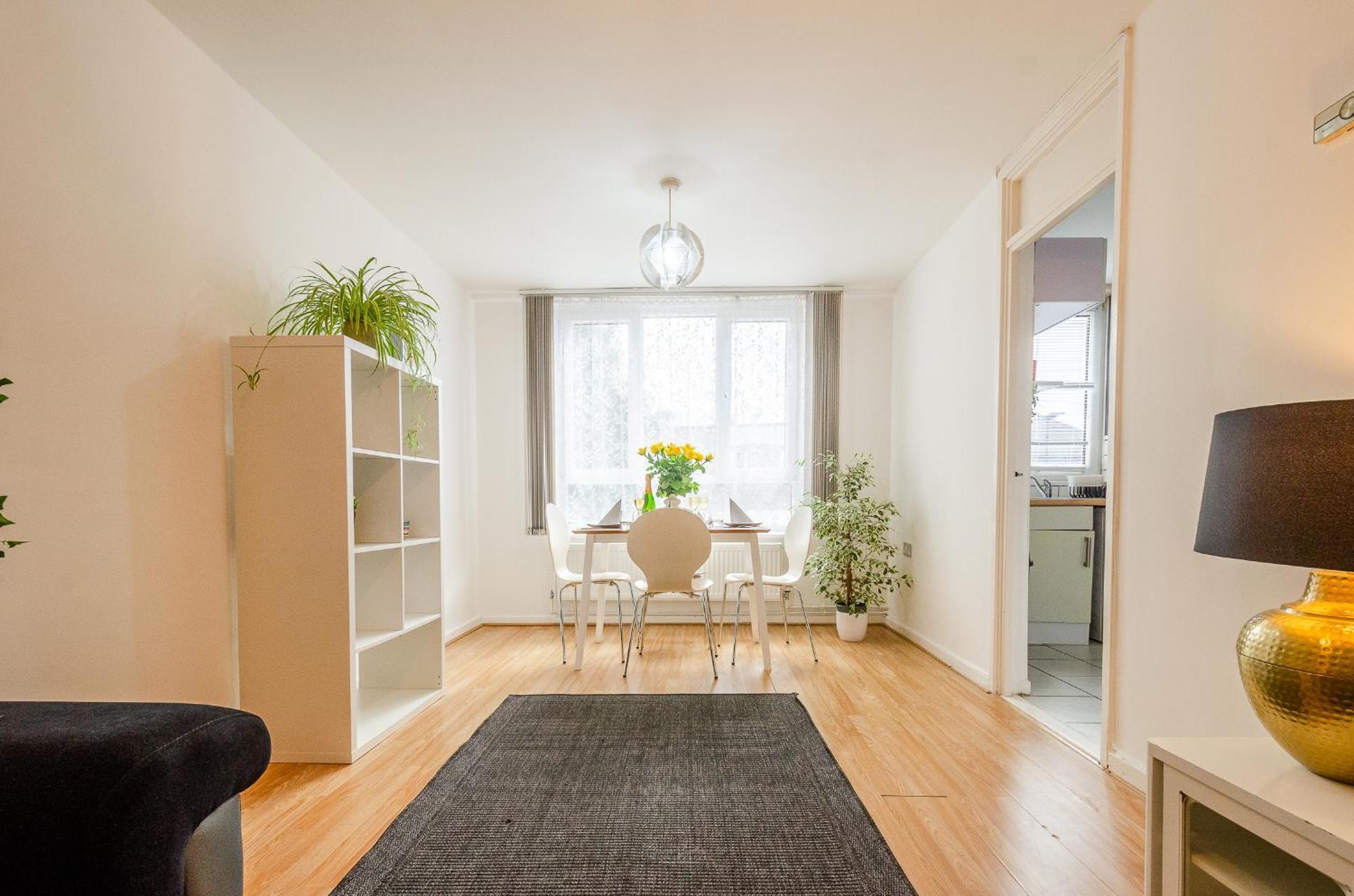 Apartment O2 And Excel - Spacious 1 Bedroom Apt Canning Town - Perfect For Business Extended Stays