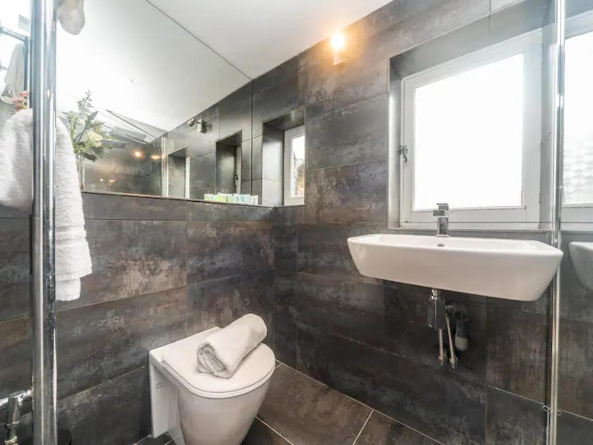 Apartment Pass The Keys Stylish 3-bed Duplex Near Notting Hill London