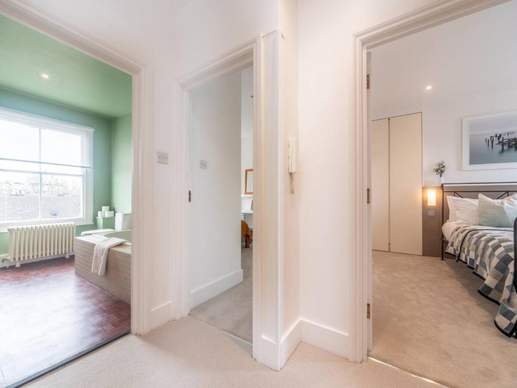 Pass The Keys Stylish 3-bed Duplex Near Notting Hill Apartment London