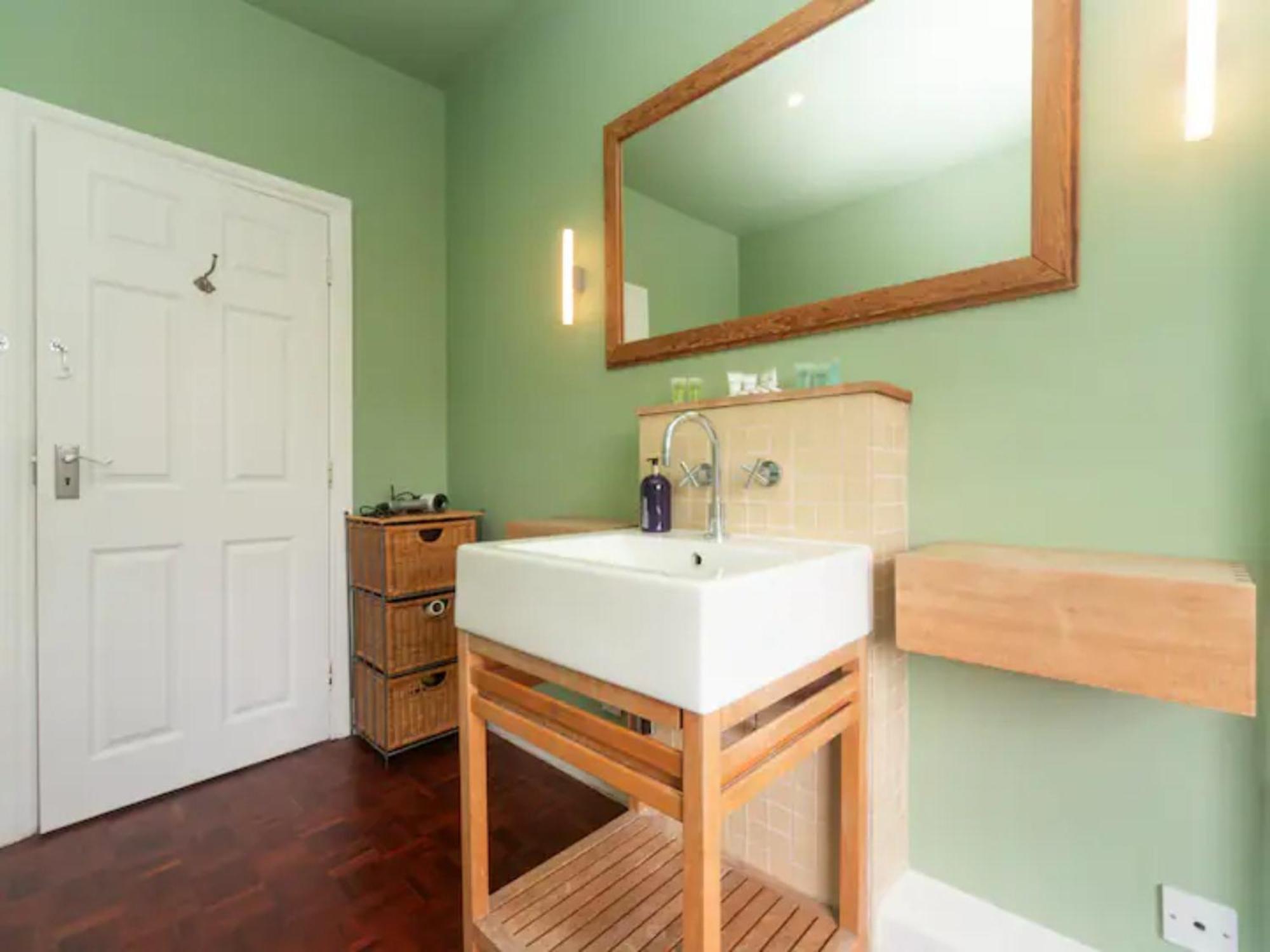 Apartment Pass The Keys Stylish 3-bed Duplex Near Notting Hill