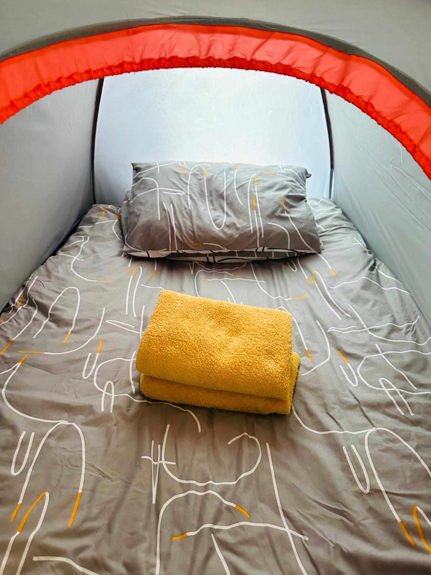 Little Wooden Hut Luxe tent