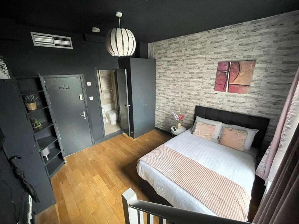 Portobello Road Artistic 'budget' Apartamento Londres