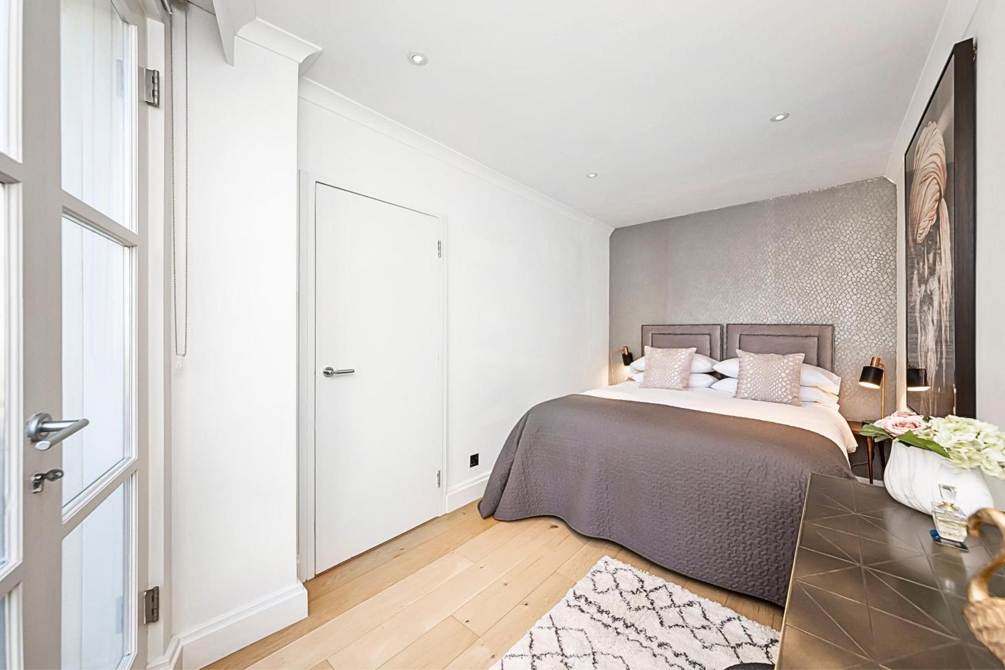 Kensington Oasis: Private House Near Attractions