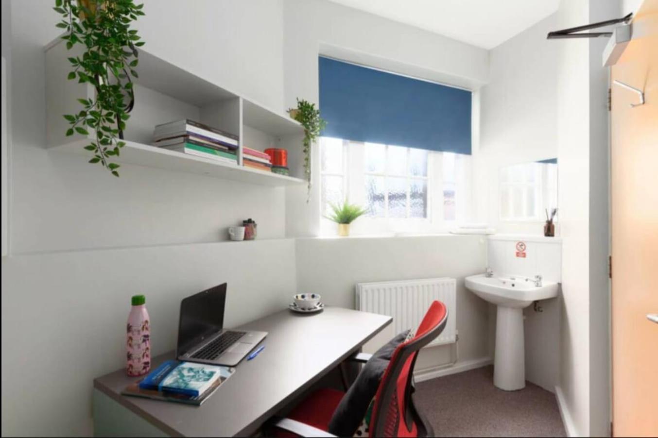 Private In Unit London