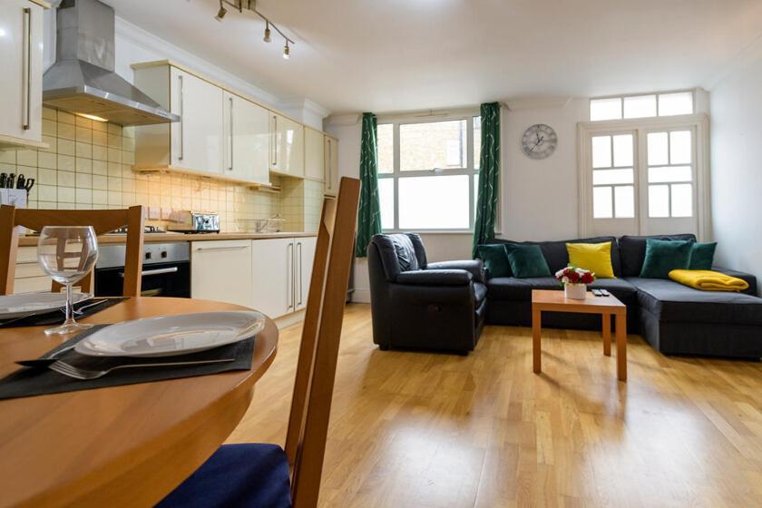 Spectacular 3 Bed In Blackheath London