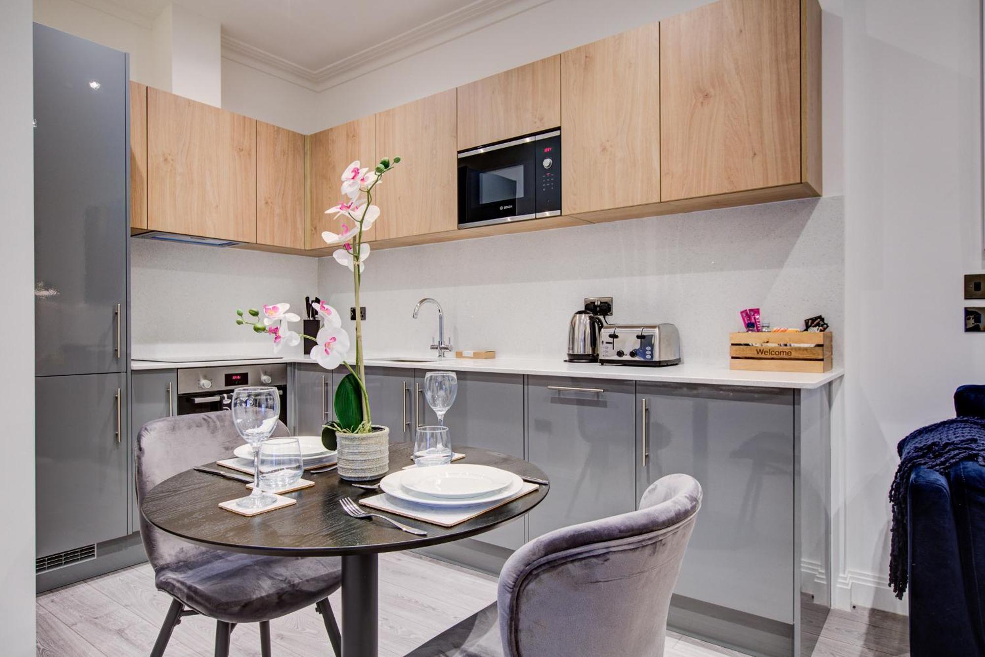 Hybrid Resi - London, Fulham Near Chelsea And Putney Apartment *