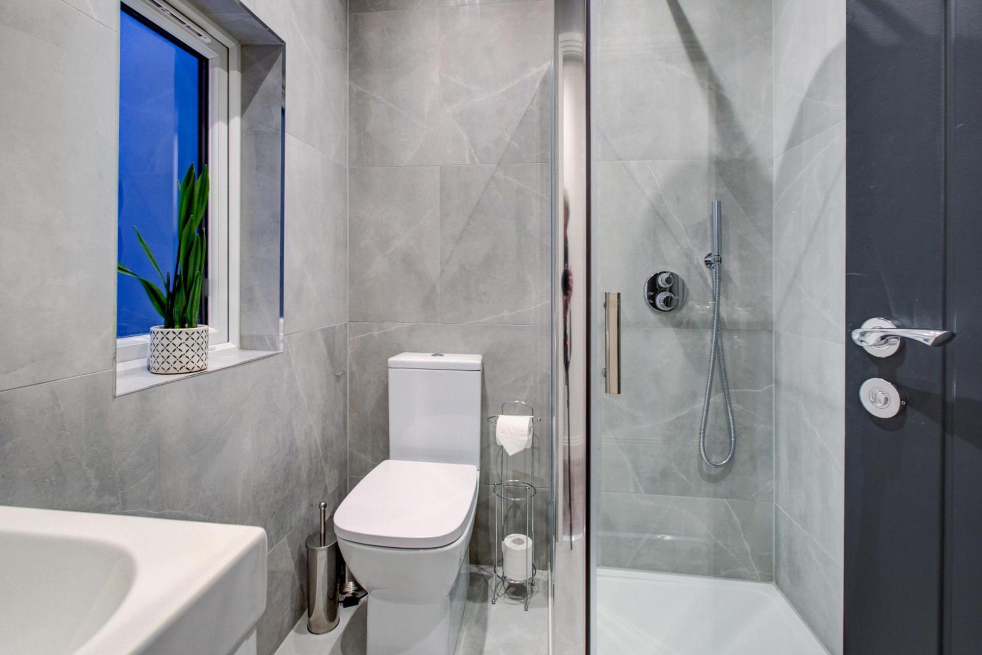 Apartment Hybrid Resi - London, Fulham Near Chelsea And Putney London
